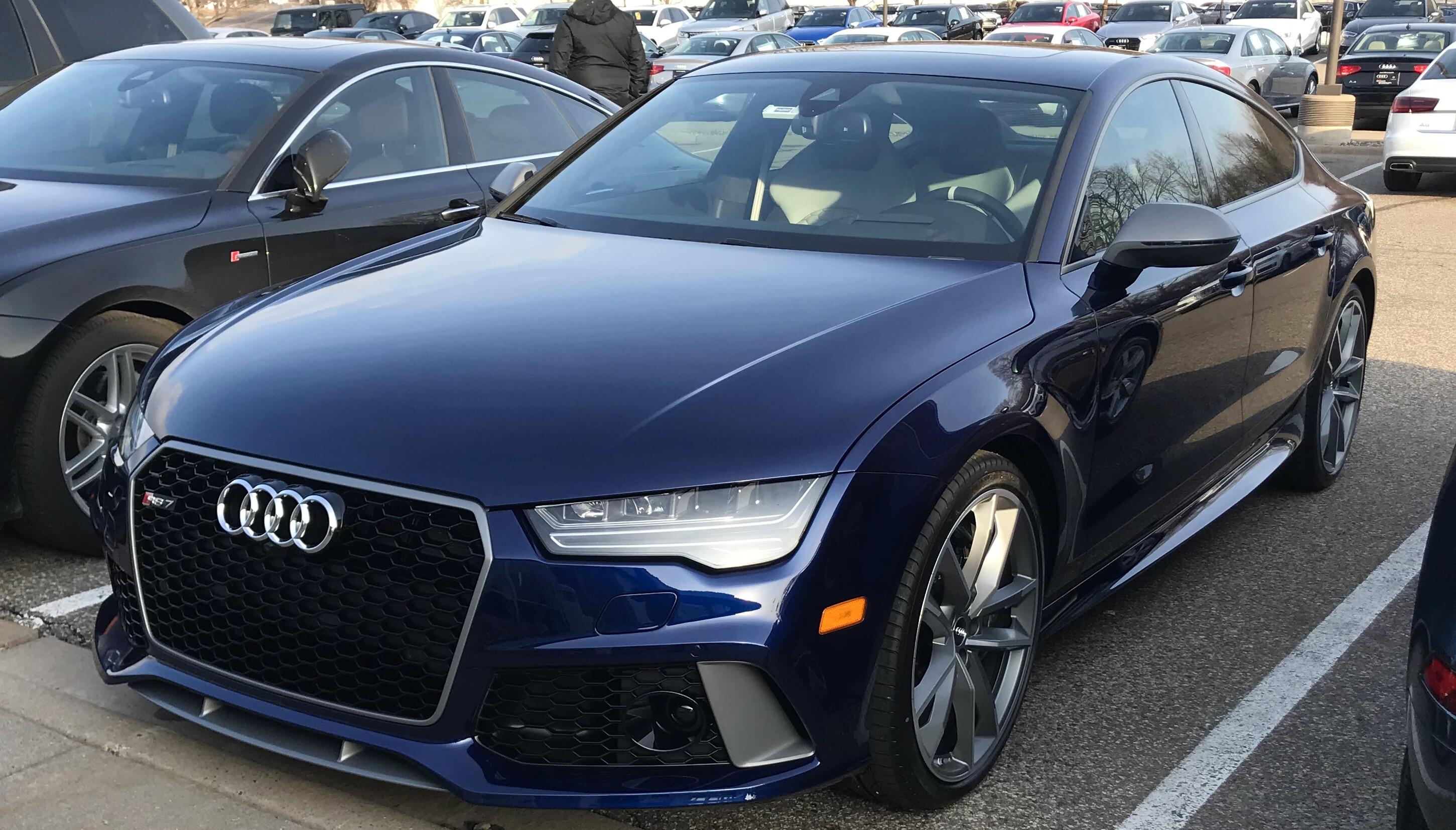 1 of 25 Navarra Blue RS7 Performance we had for a short day before it