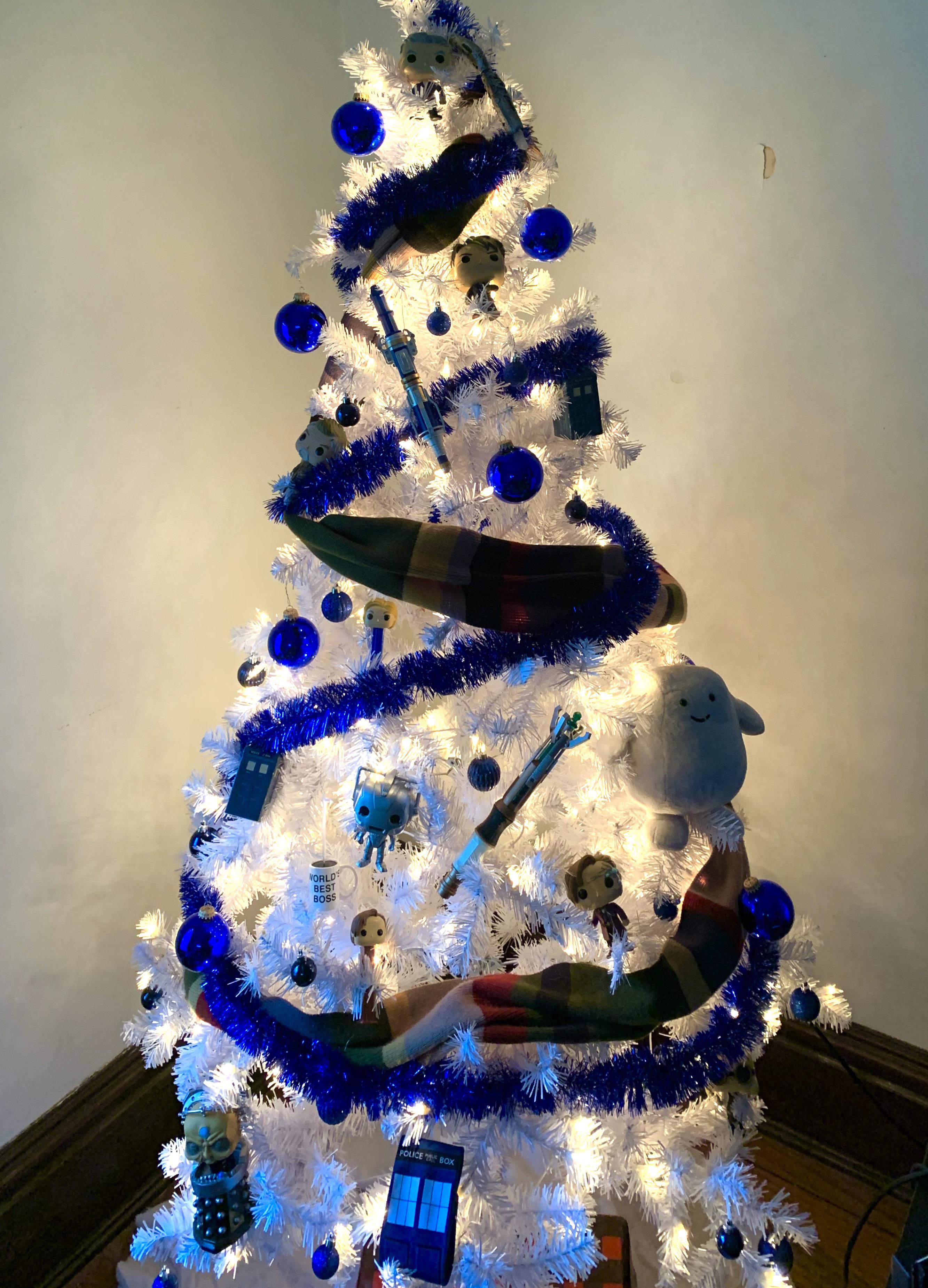My first Christmas tree. A Doctor who Christmas tree 💙 r/doctorwho