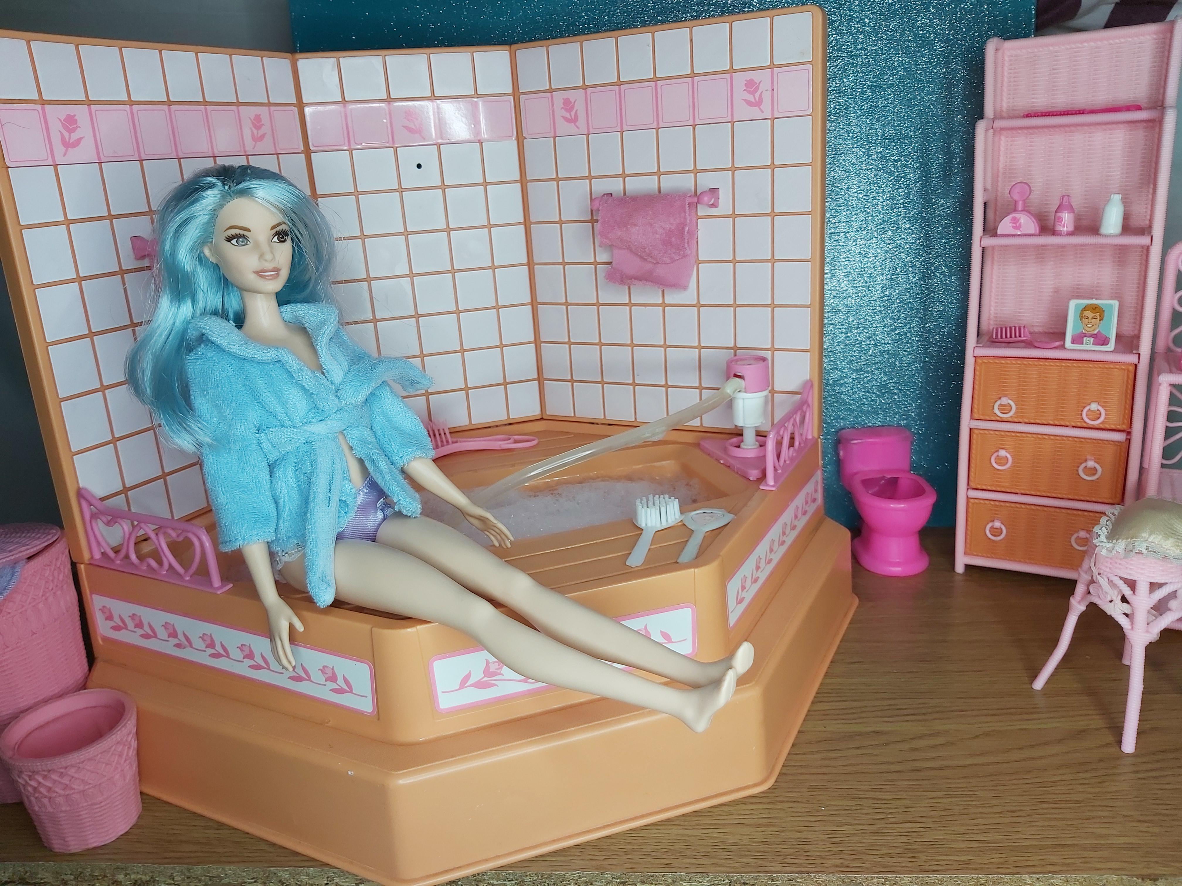 Barbie vintage bathroom set r/Barbie