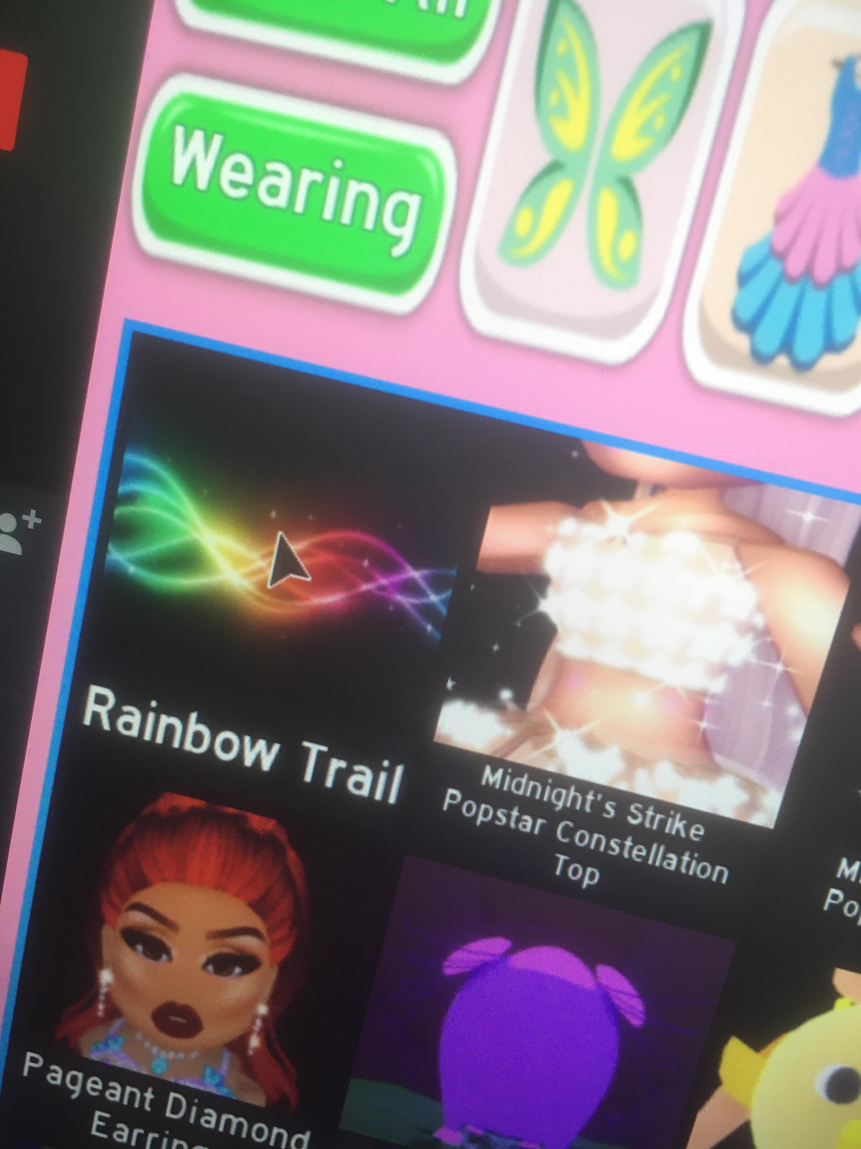 YOO I GOT THE RAINBOW TRAILLLL r/RoyaleHigh_Roblox