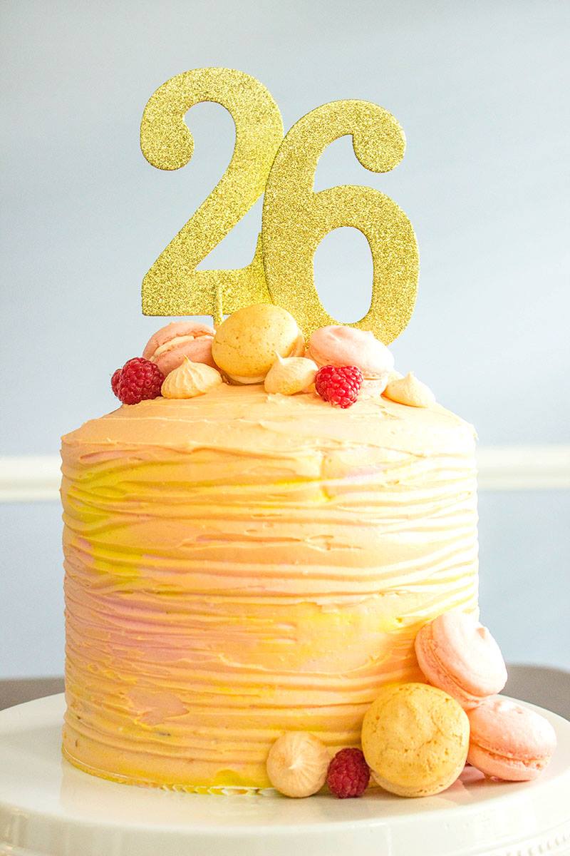 I decided to start making my birthday cakes myself! r/Baking