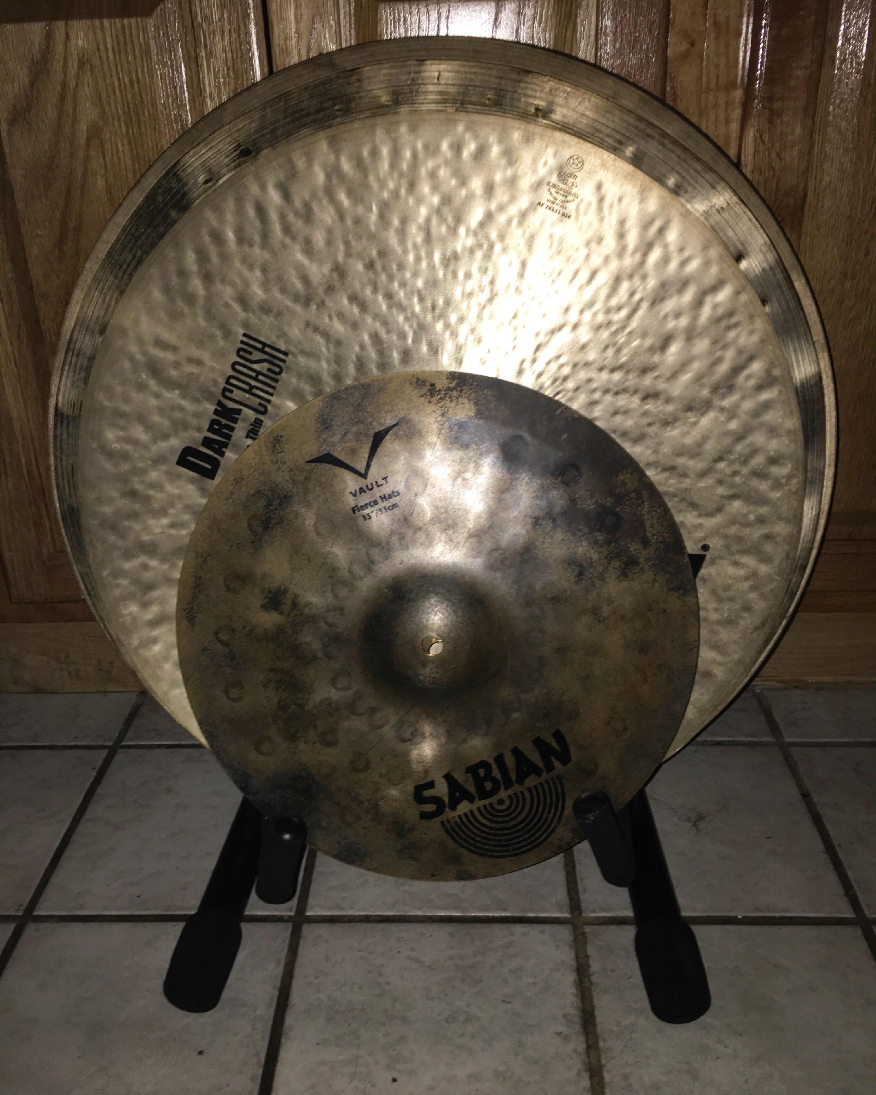 U/fortydeuce posted about using a guitar stand as a cymbal rack and I