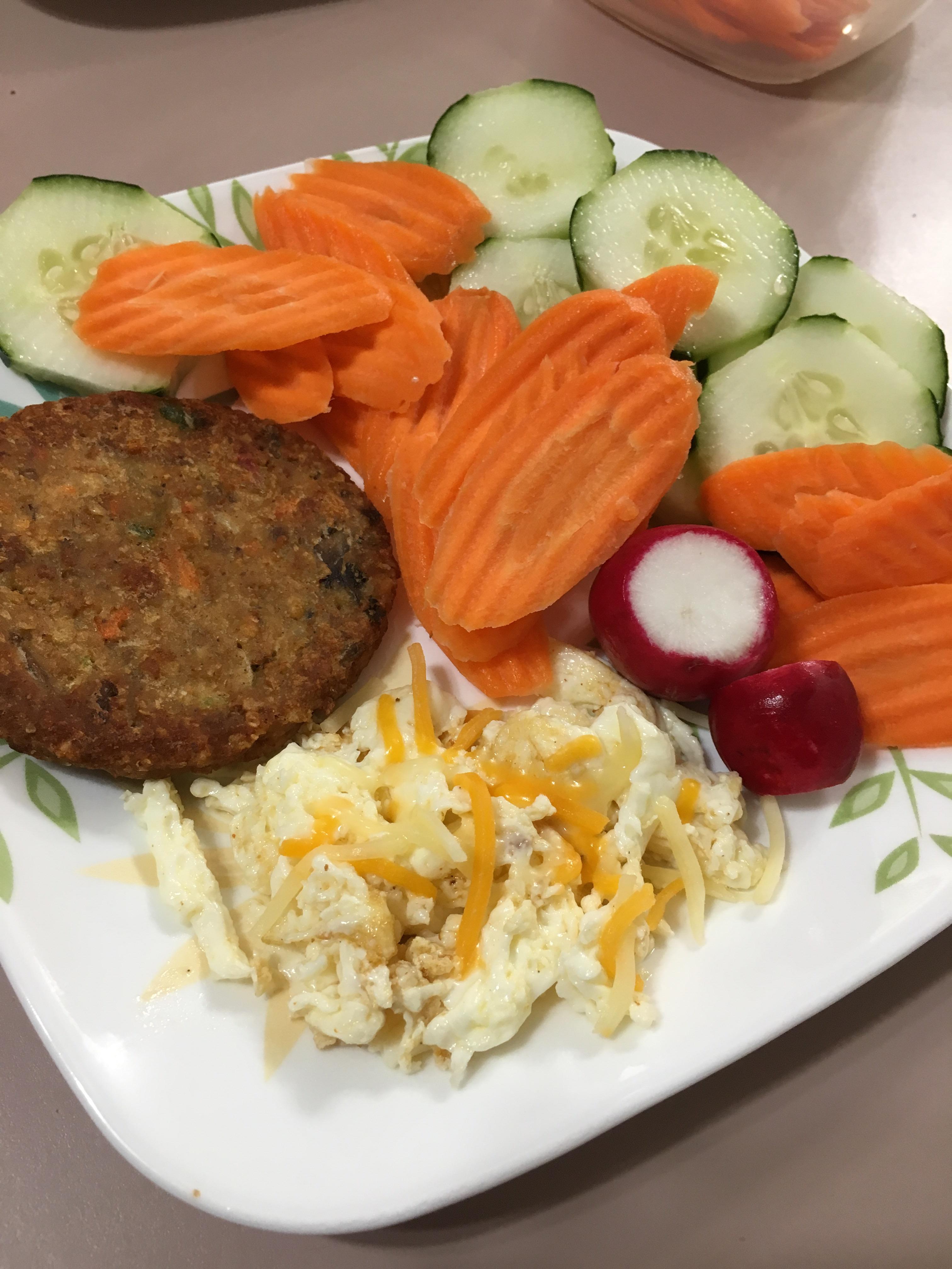 Filling Lunch! 340 calories. Veggie burger 110. Two egg whites 34