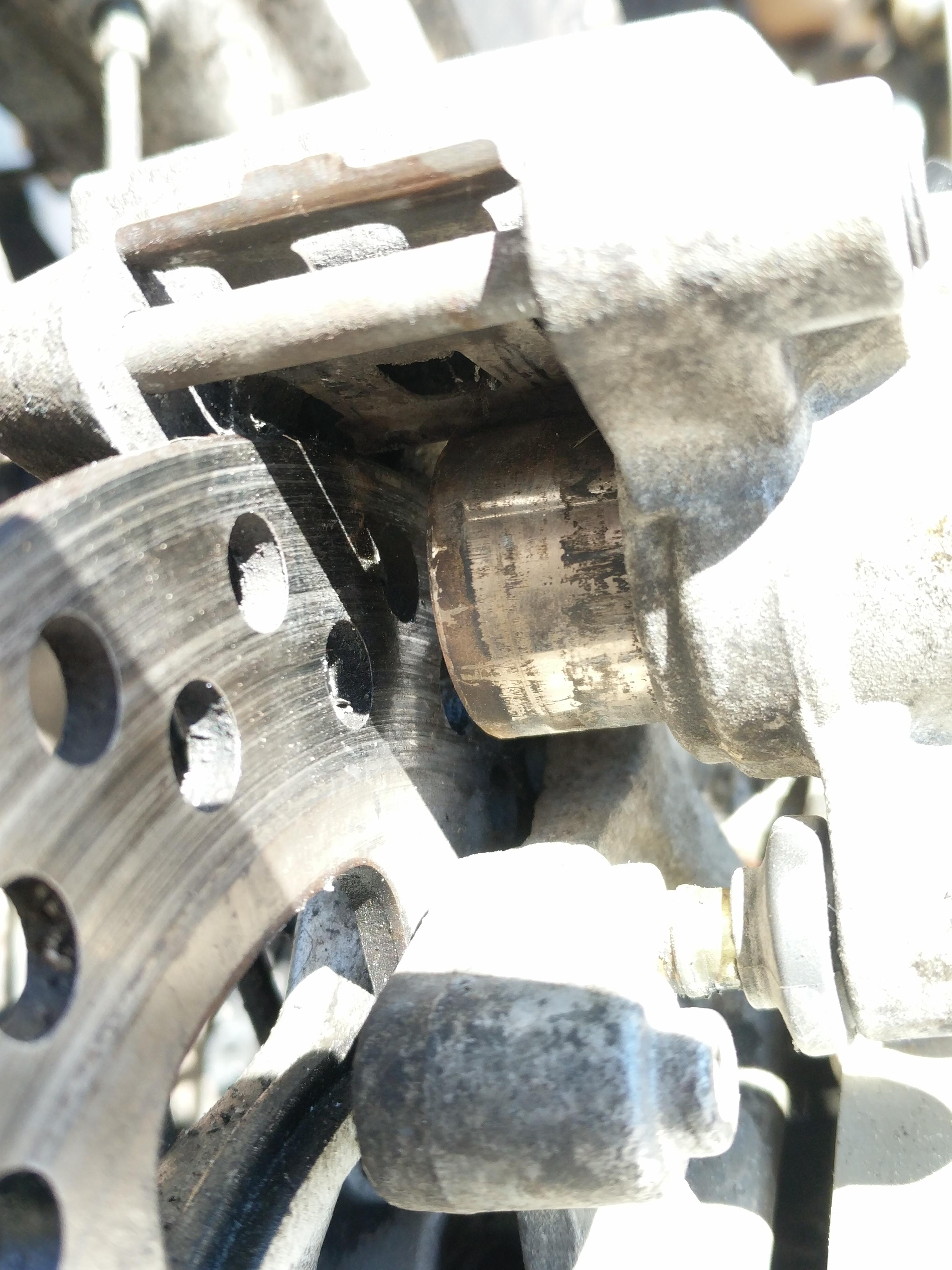 Any idea why my rear brake piston wont retract? r/DRZ400