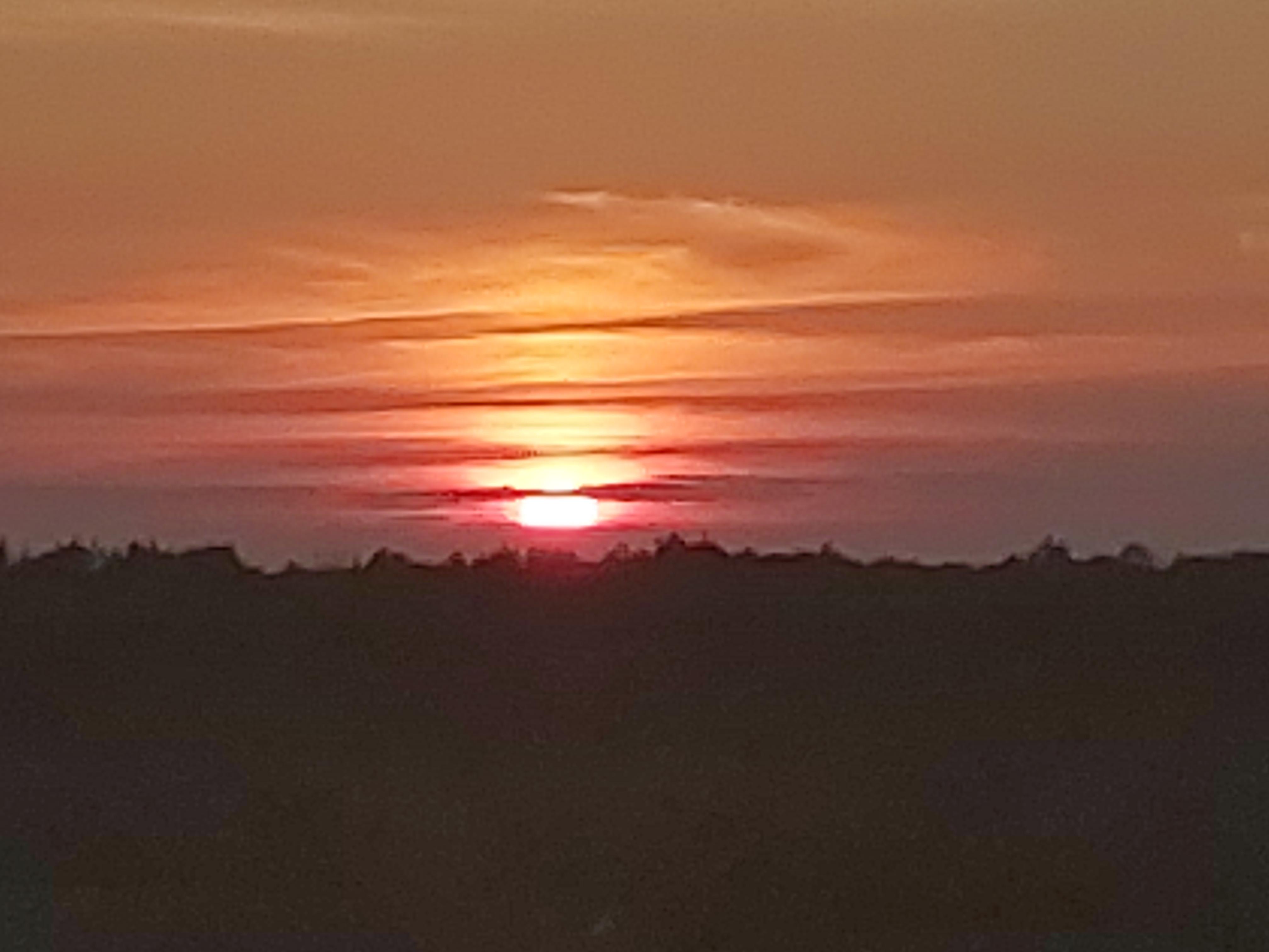 Sunset in east end of Guelph r/Guelph