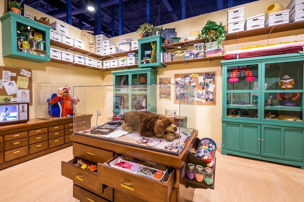 A recreation of Jim Henson's Muppet on display at The Center for Puppetry Arts r/pics