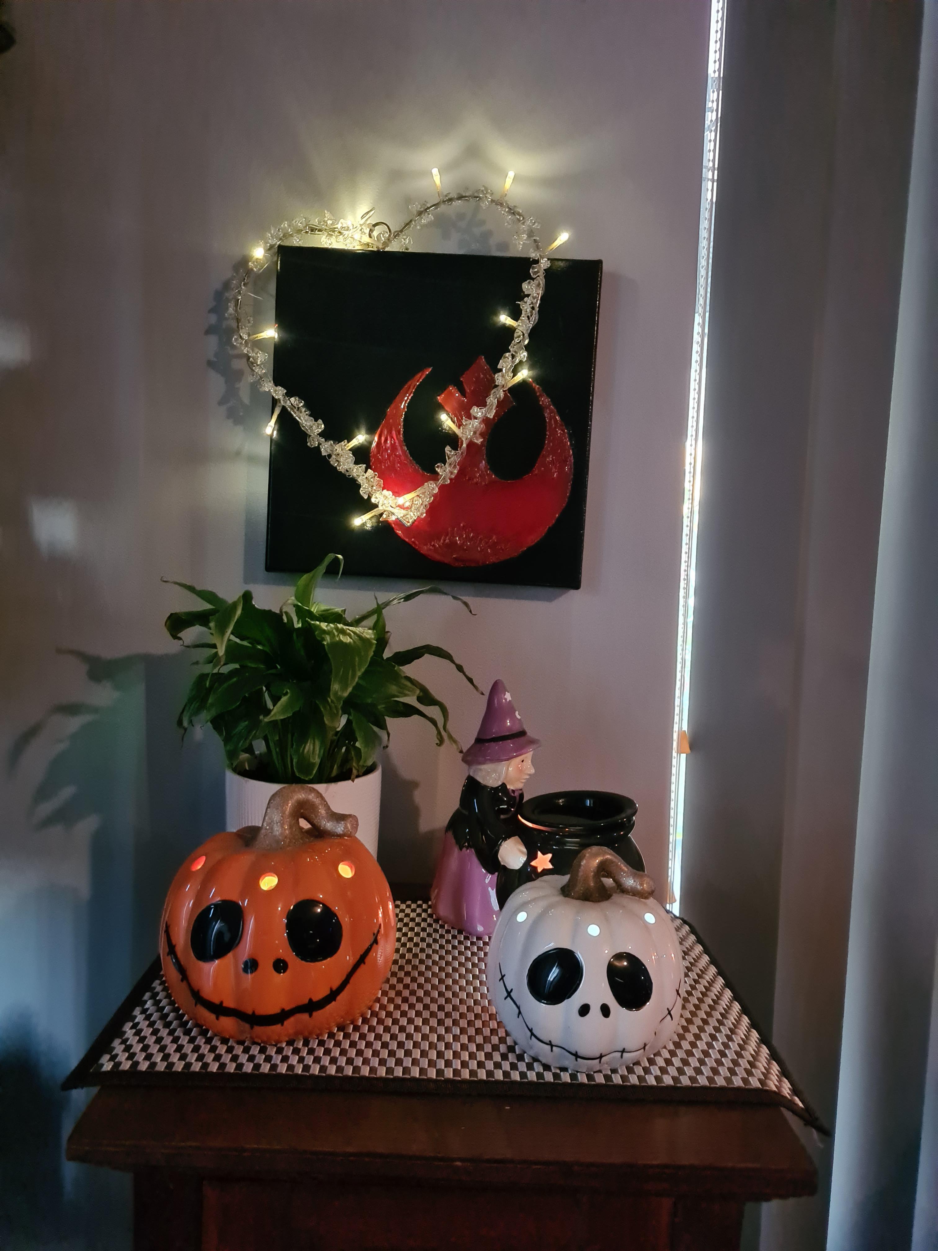 I have Halloween stuff out all year round 🤣🇦🇺 Perth, Western Australia dusk halloween r