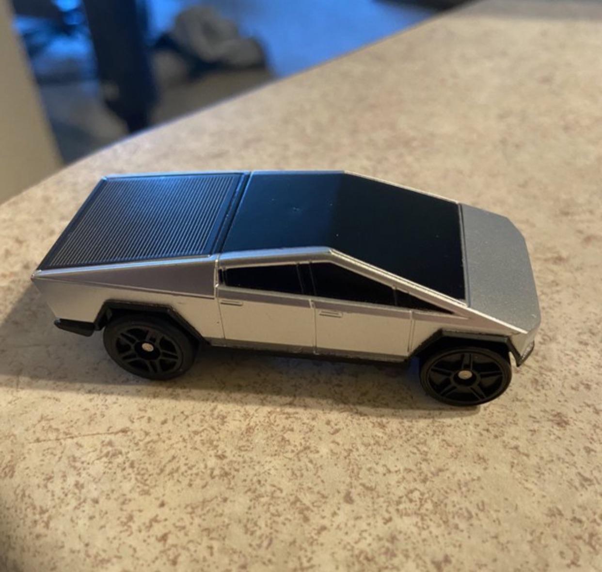 Tesla Toy Car r/pics