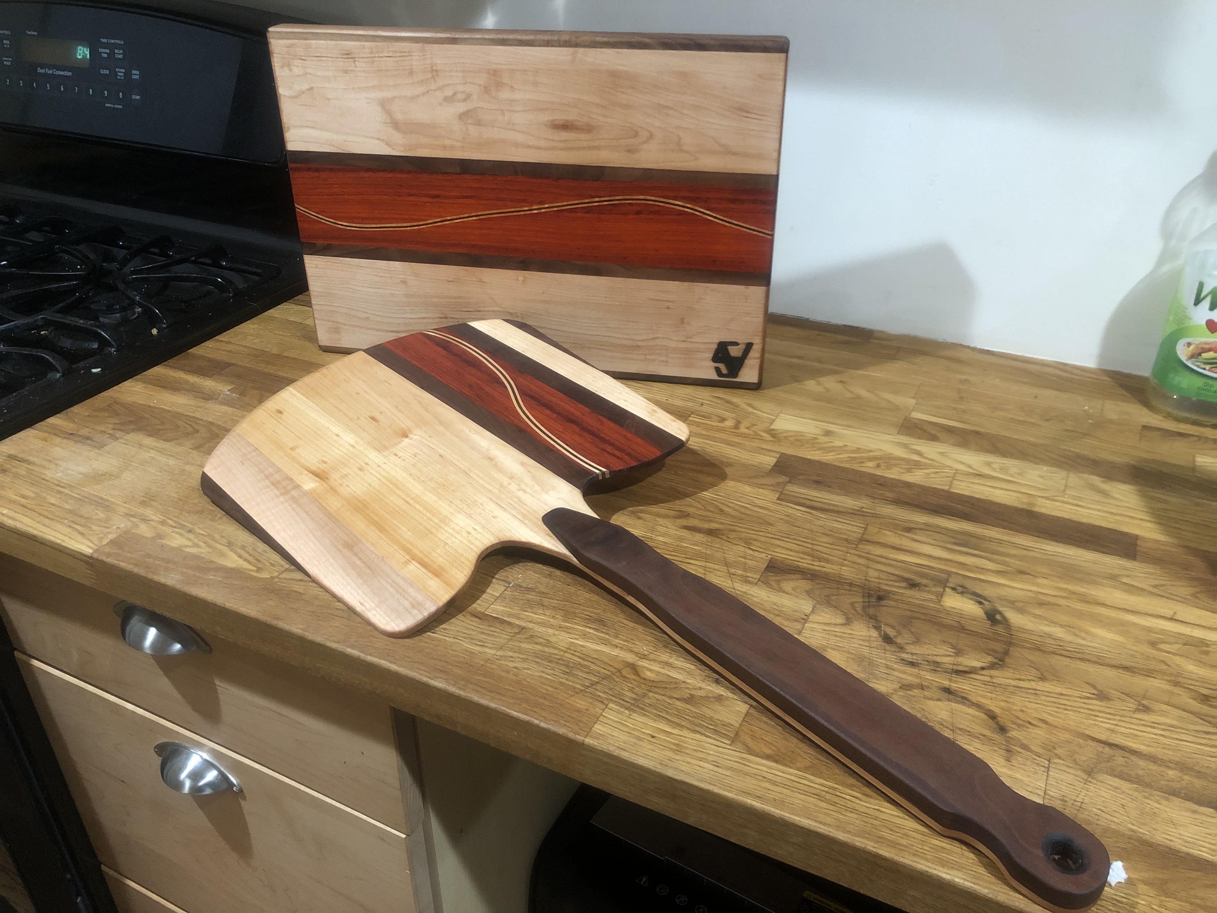Matching Cutting Board and Pizza Peel r/woodworking