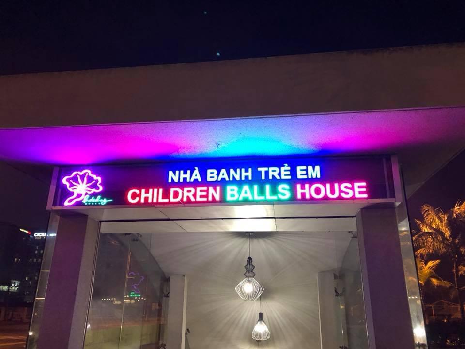 Children Balls House. r/engrish