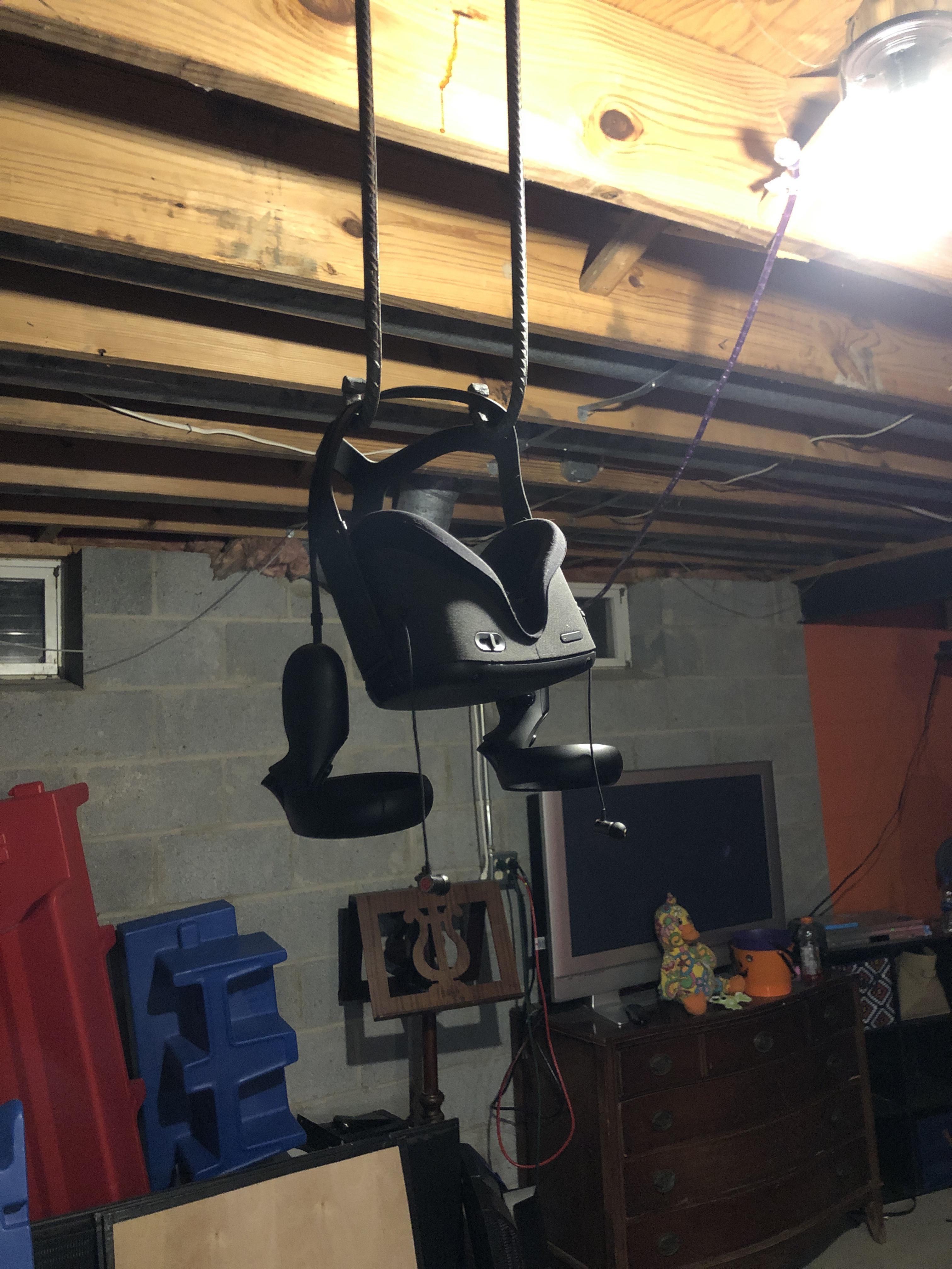 I my own drop down stand for my quest! oculus