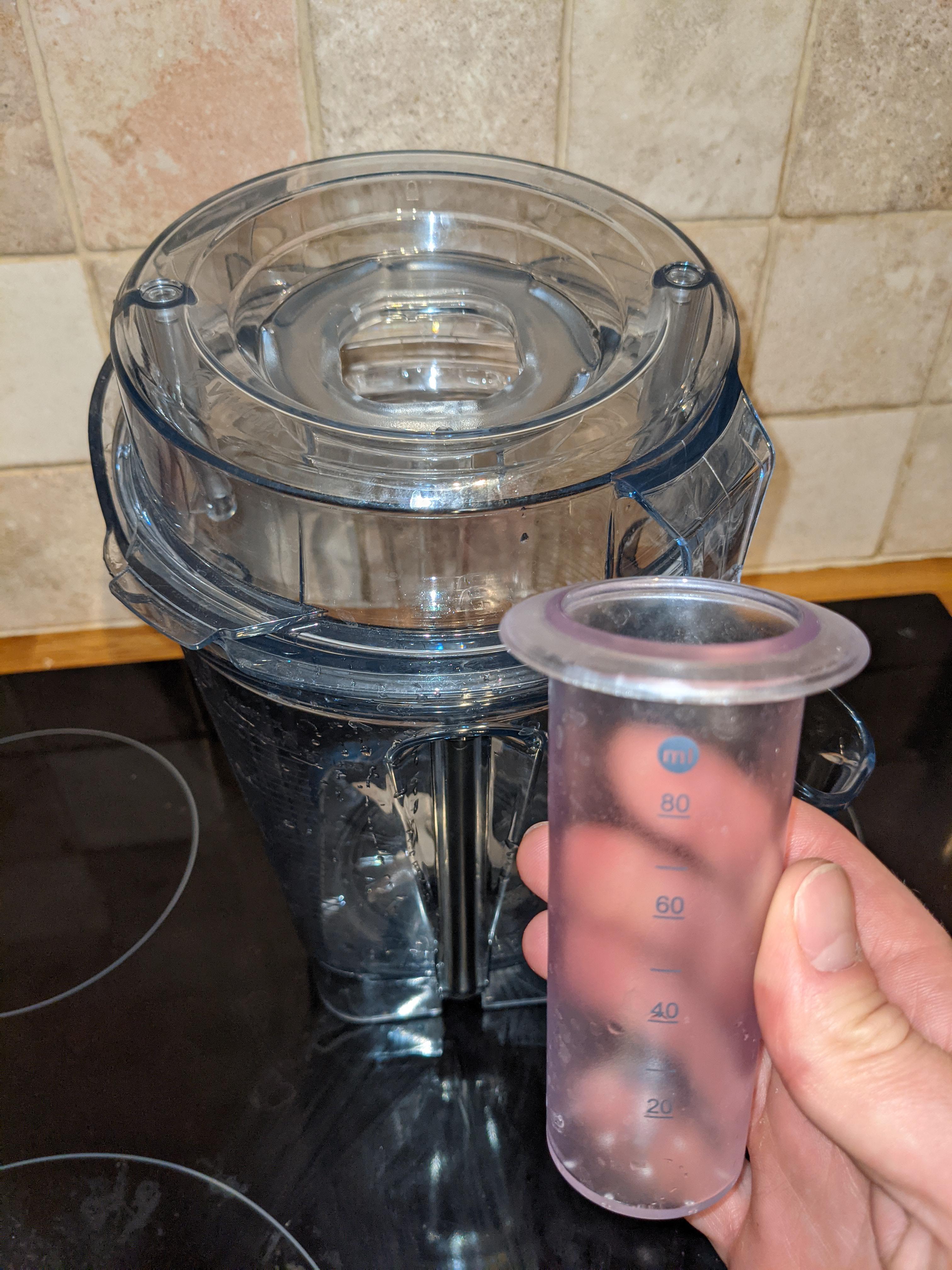 Is this the correct plug? Bought A3500 2nd hand and this doesn't look like one I've seen in