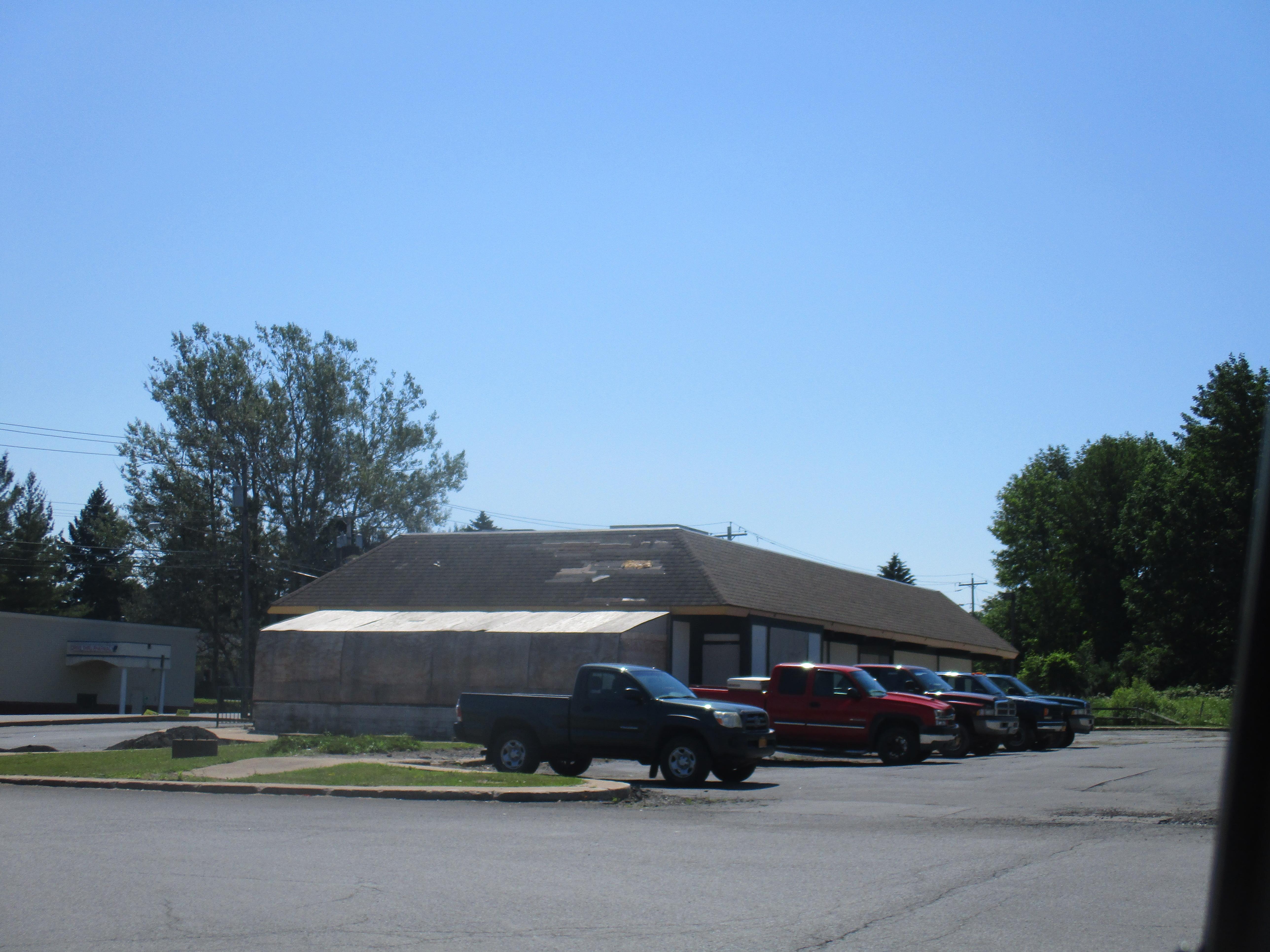 [OC] Unknown fast food restaurant in Lowville, NY. A mansardroofed