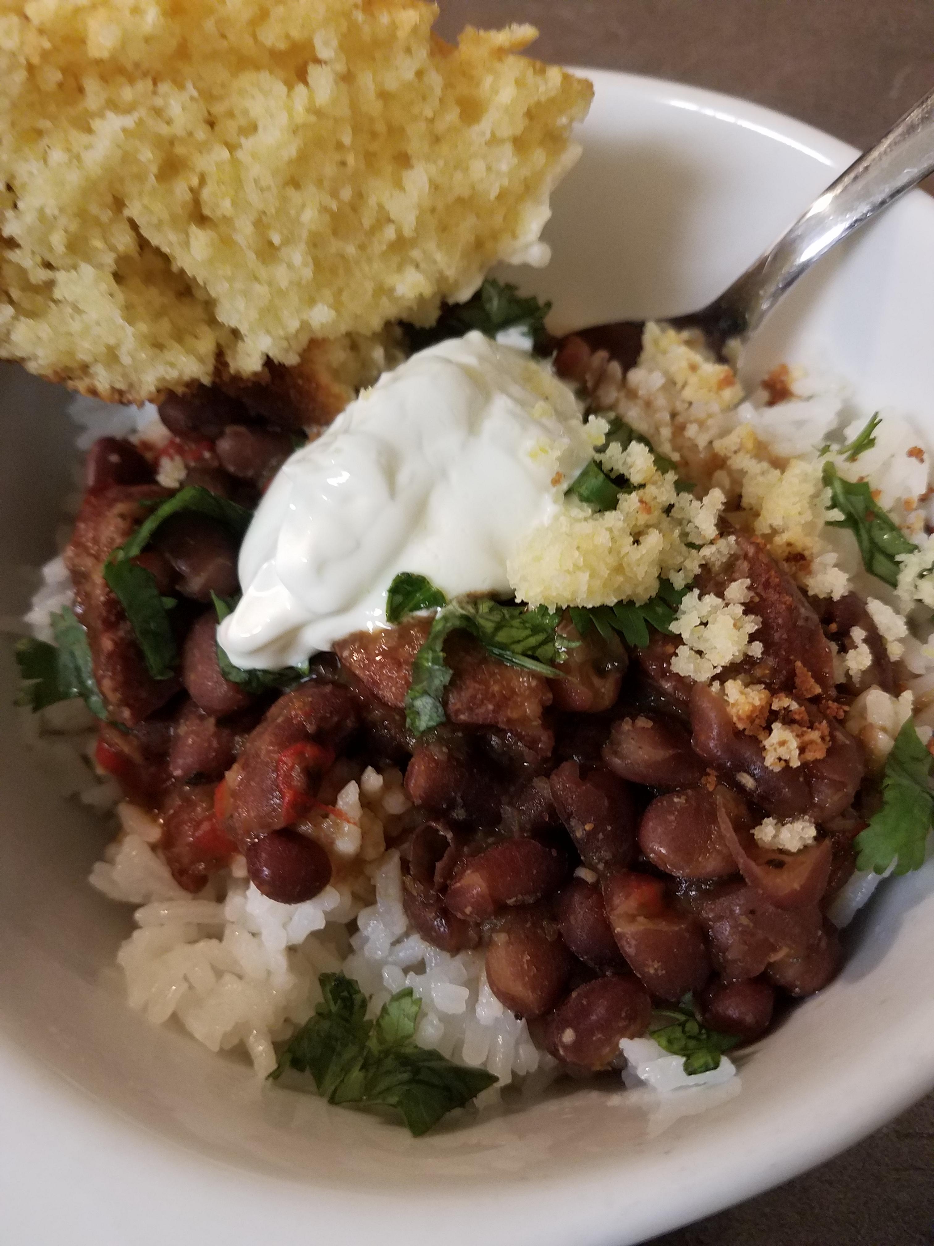 [Homemade] black beans and rice with cornbread r/food
