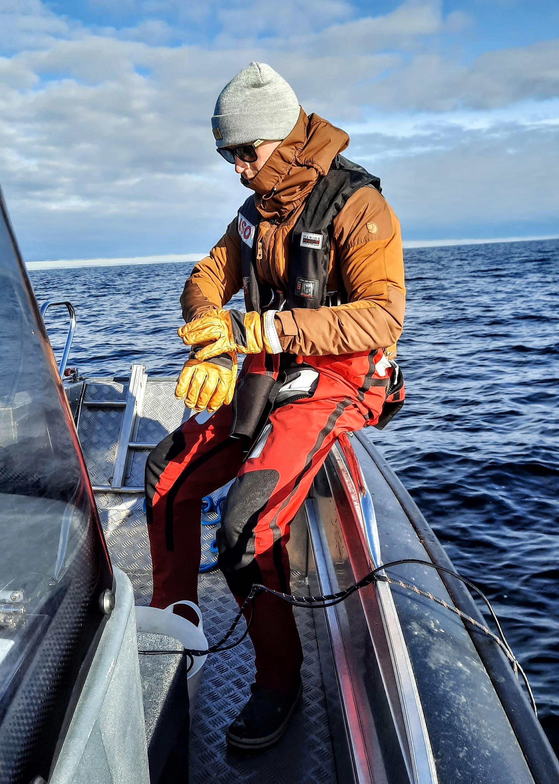 Rocking my chestnut brown Keb jacket with some green Crocs! r/Fjallraven