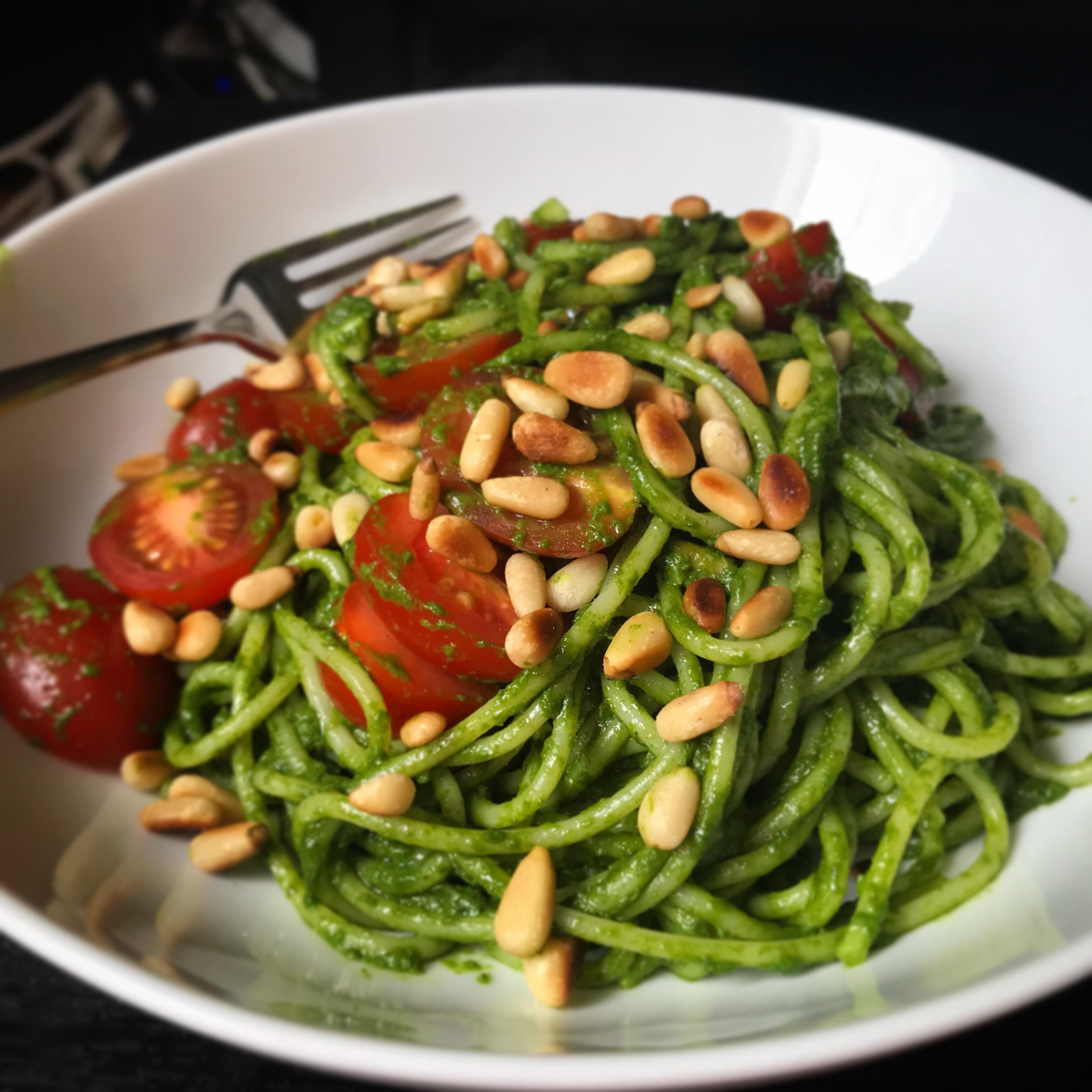 Homemade pesto pasta r/veganrecipes