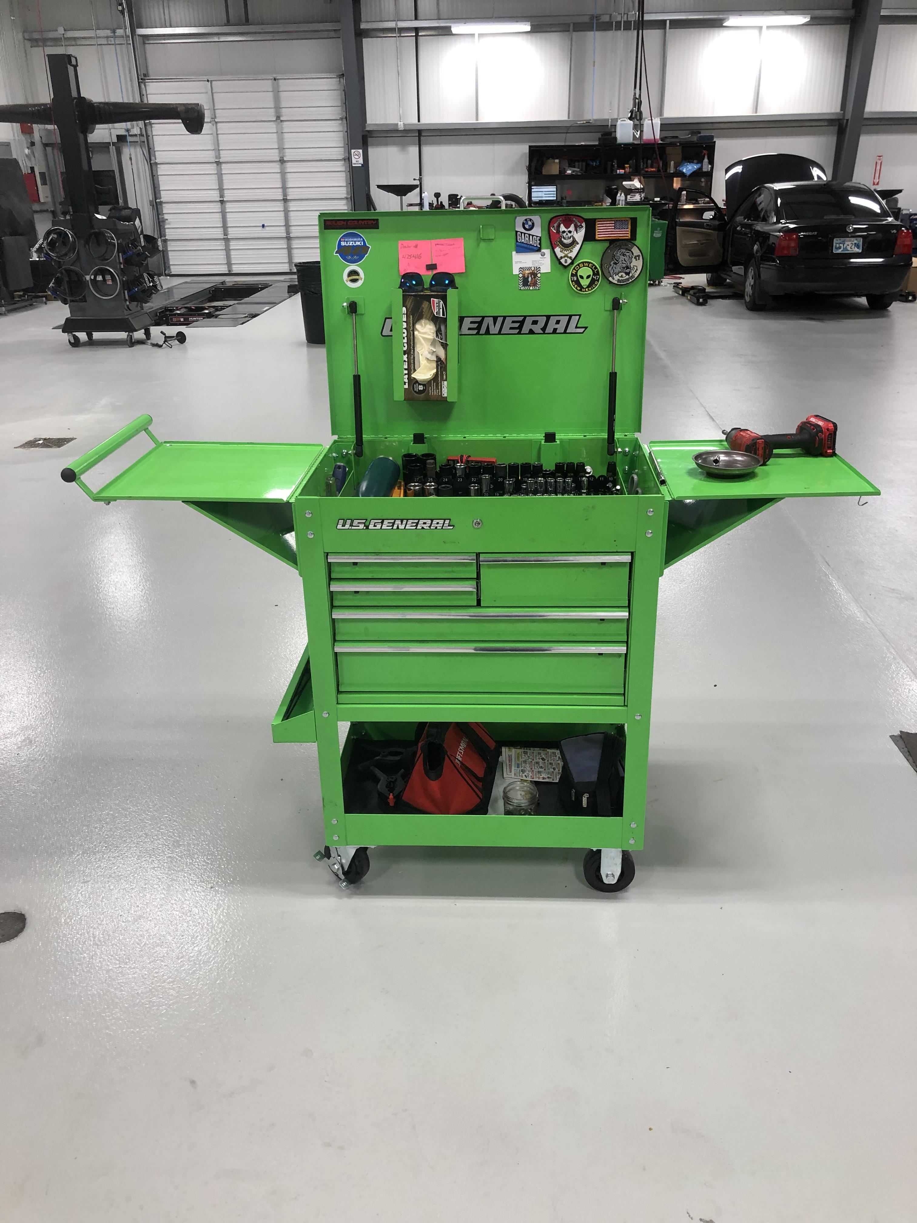 I put two shelves on the 5 drawer roller cart r/harborfreight