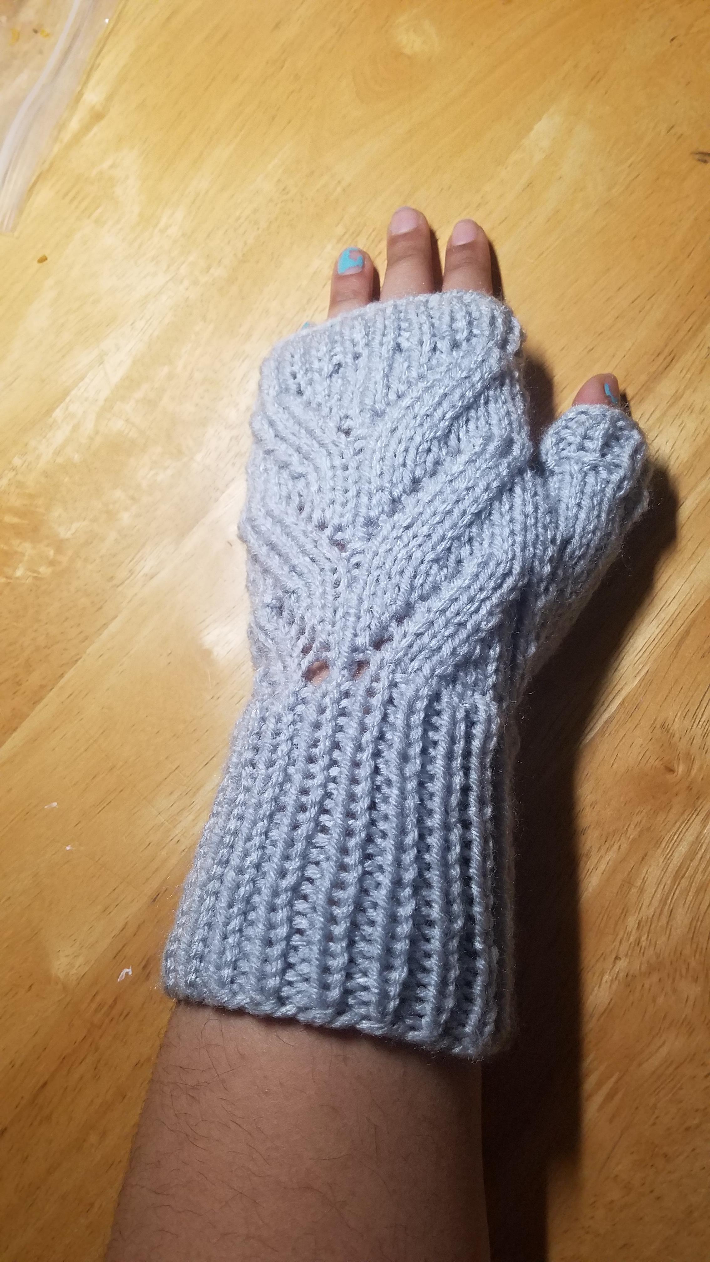 First time knitting with dpns and first time making gloves it was a