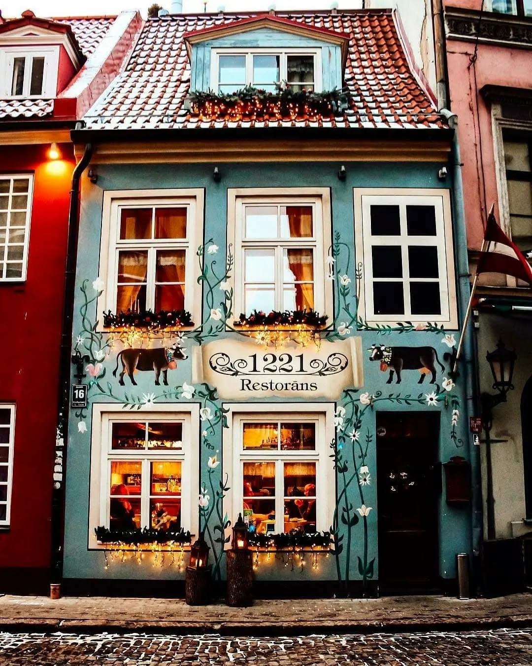 Old house in Riga's Old Town, Latvia. r/europe