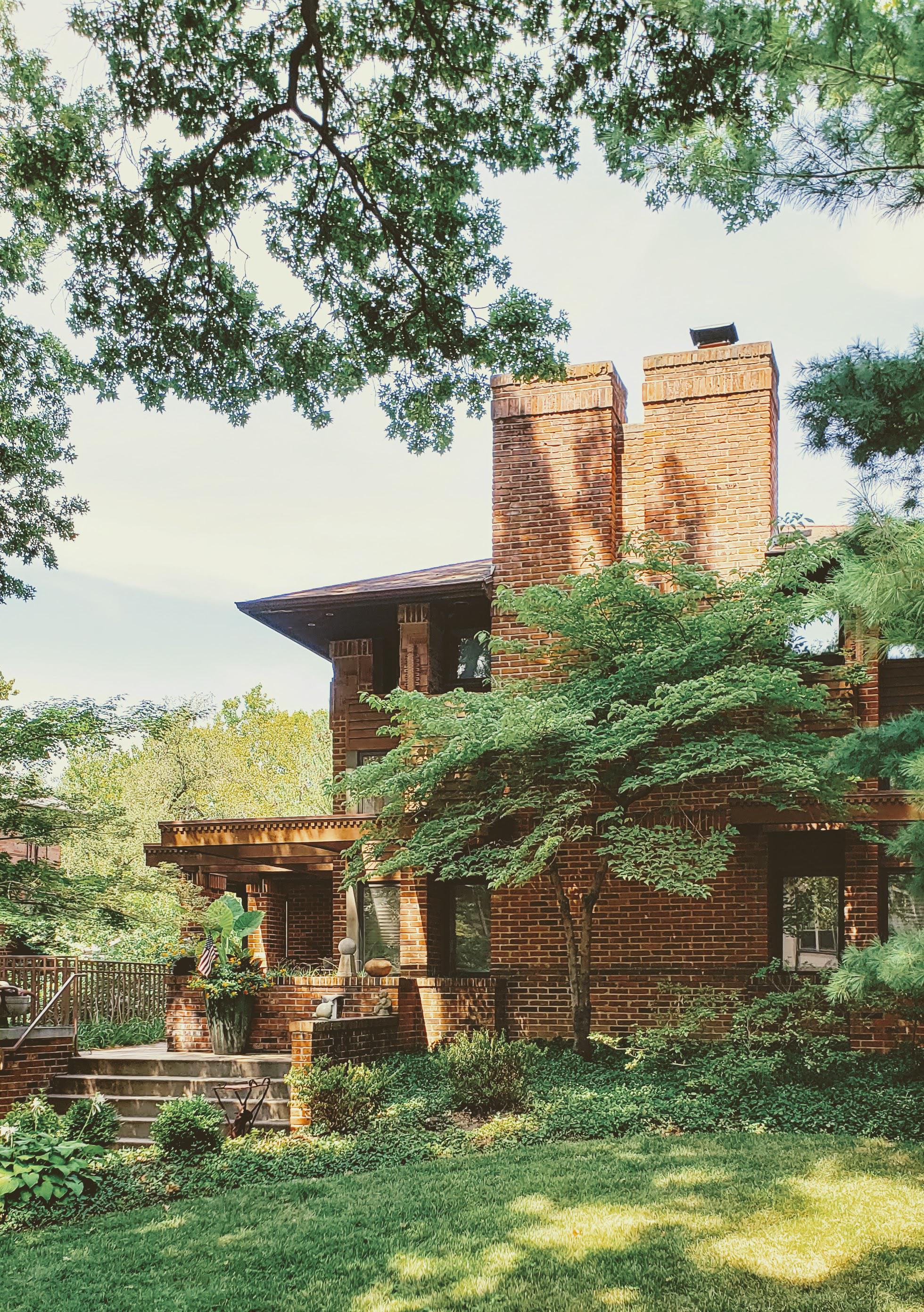 [building] Stumbled upon this beautiful Frank Lloyd Wright inspired