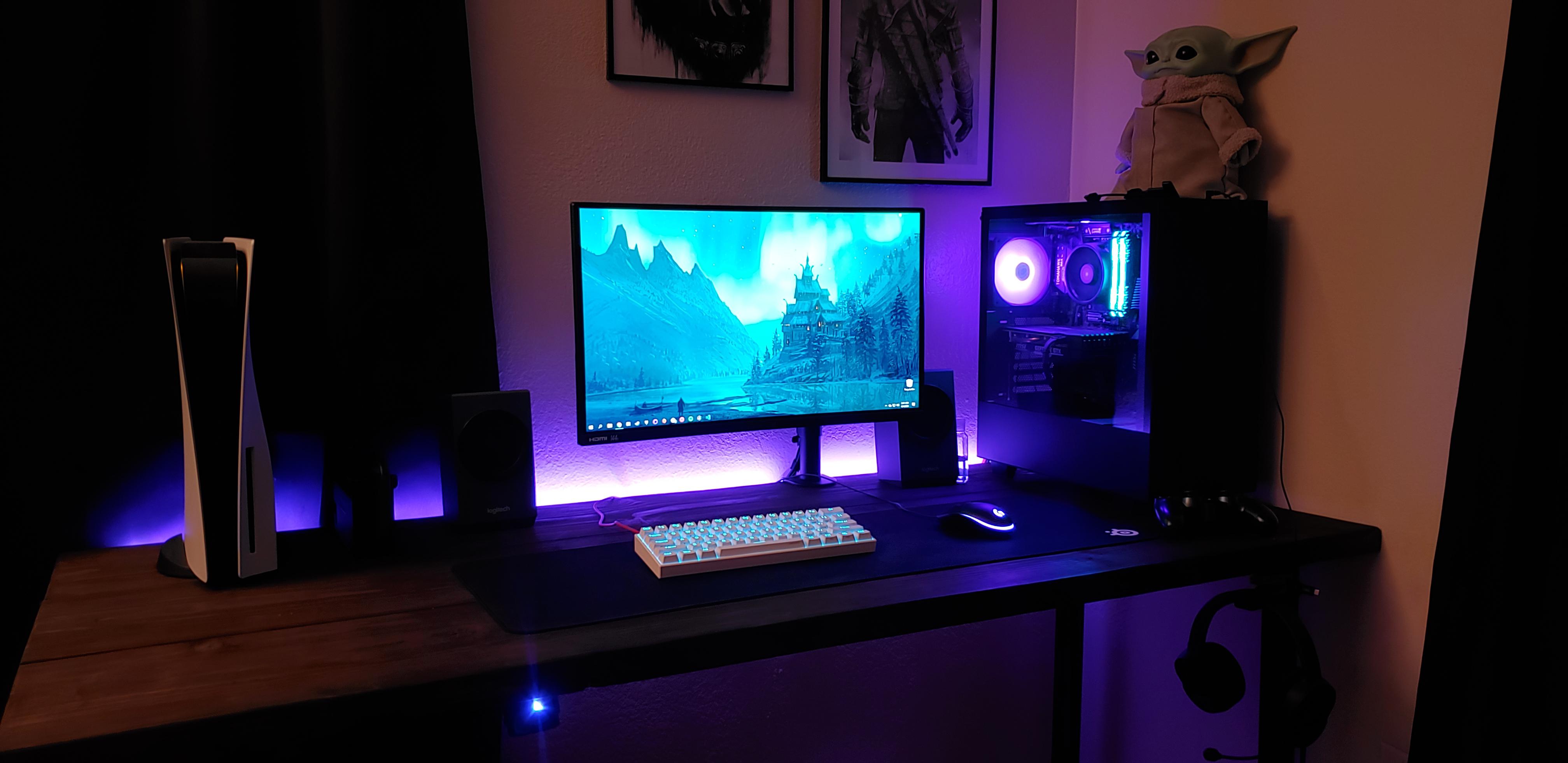 Built a desk and finally have space for my PS5! r/AverageBattlestations