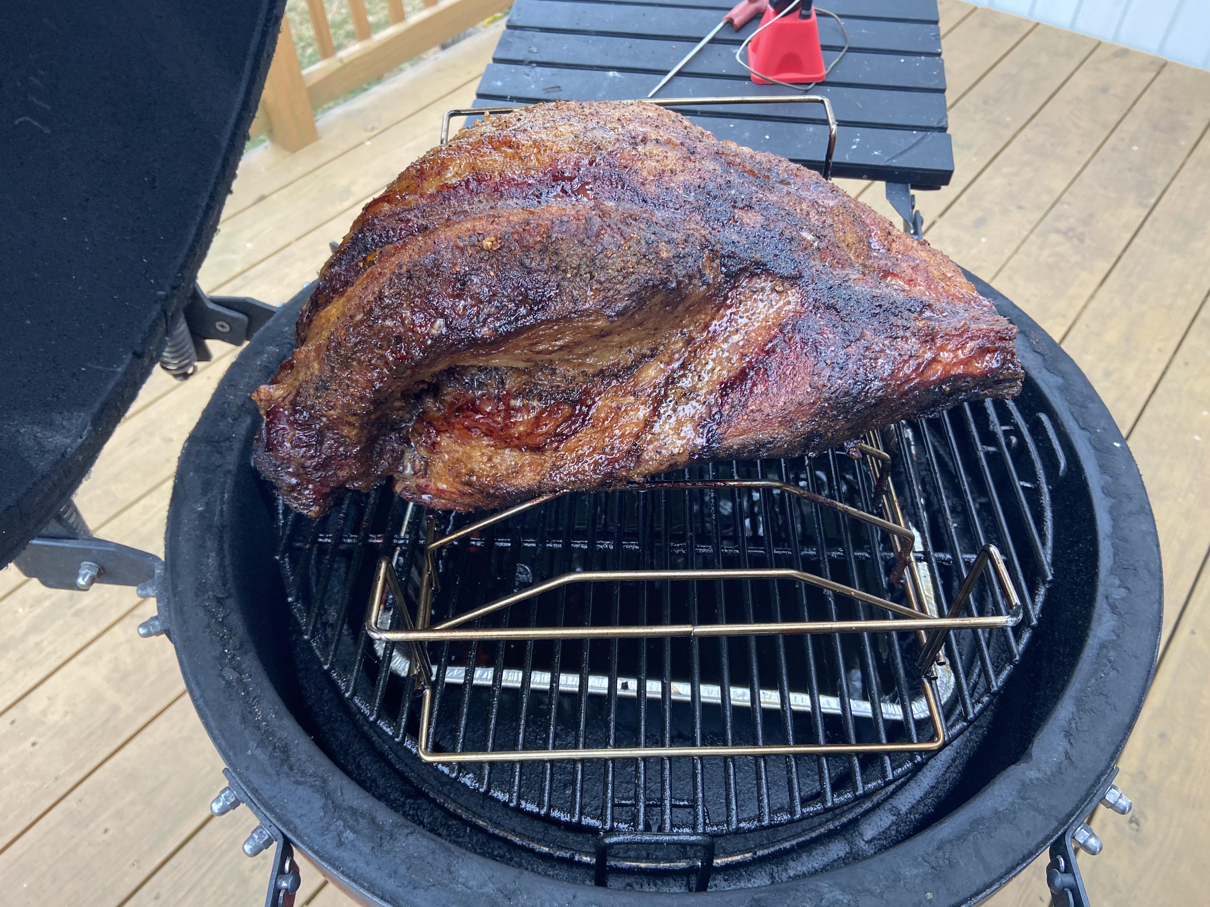Kamado Joe Classic maxedout with this 19.5lb packer! r/smoking