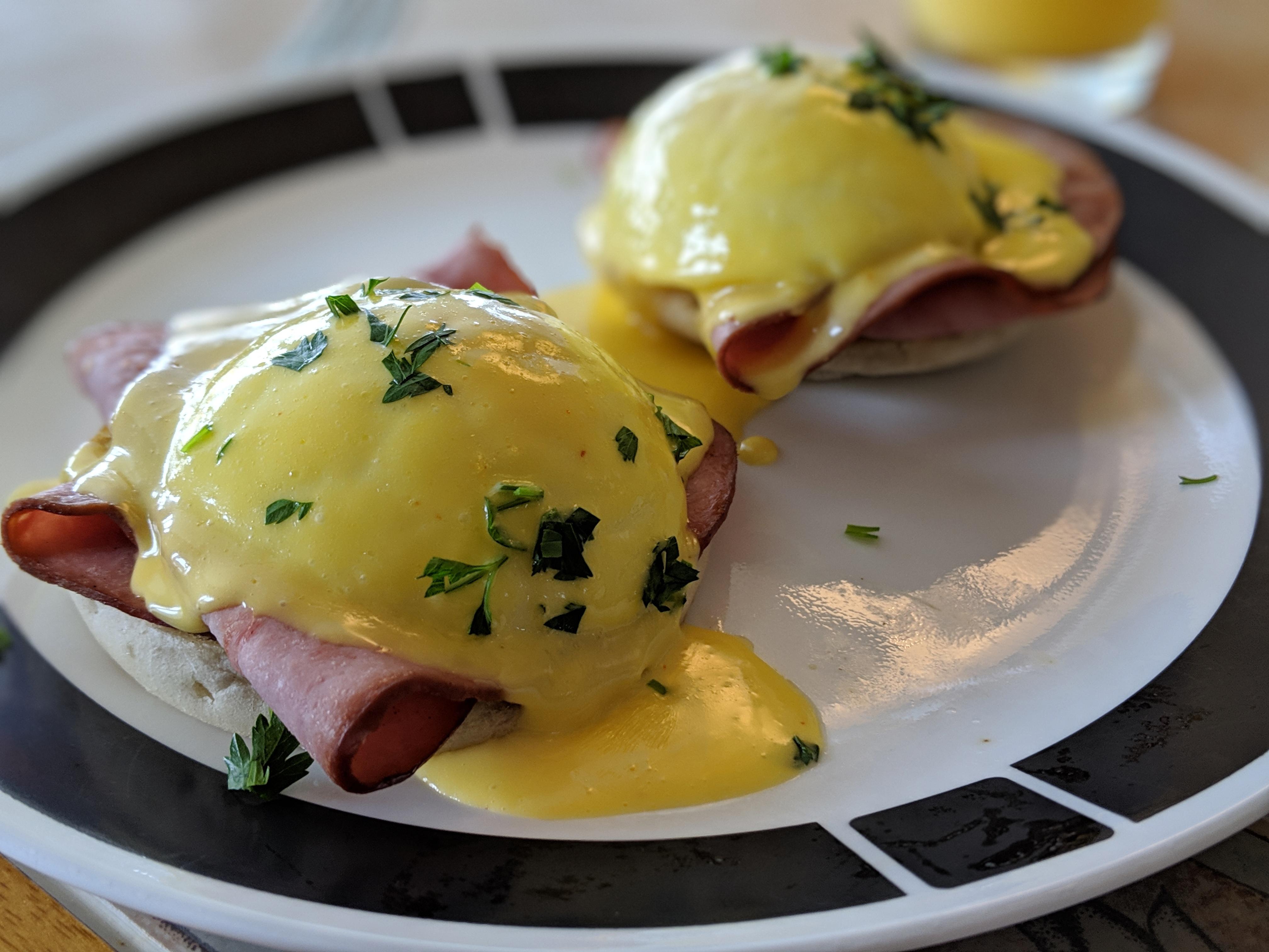 Eggs Benedict with Kenji's Foolproof Blender Hollandaise r/seriouseats