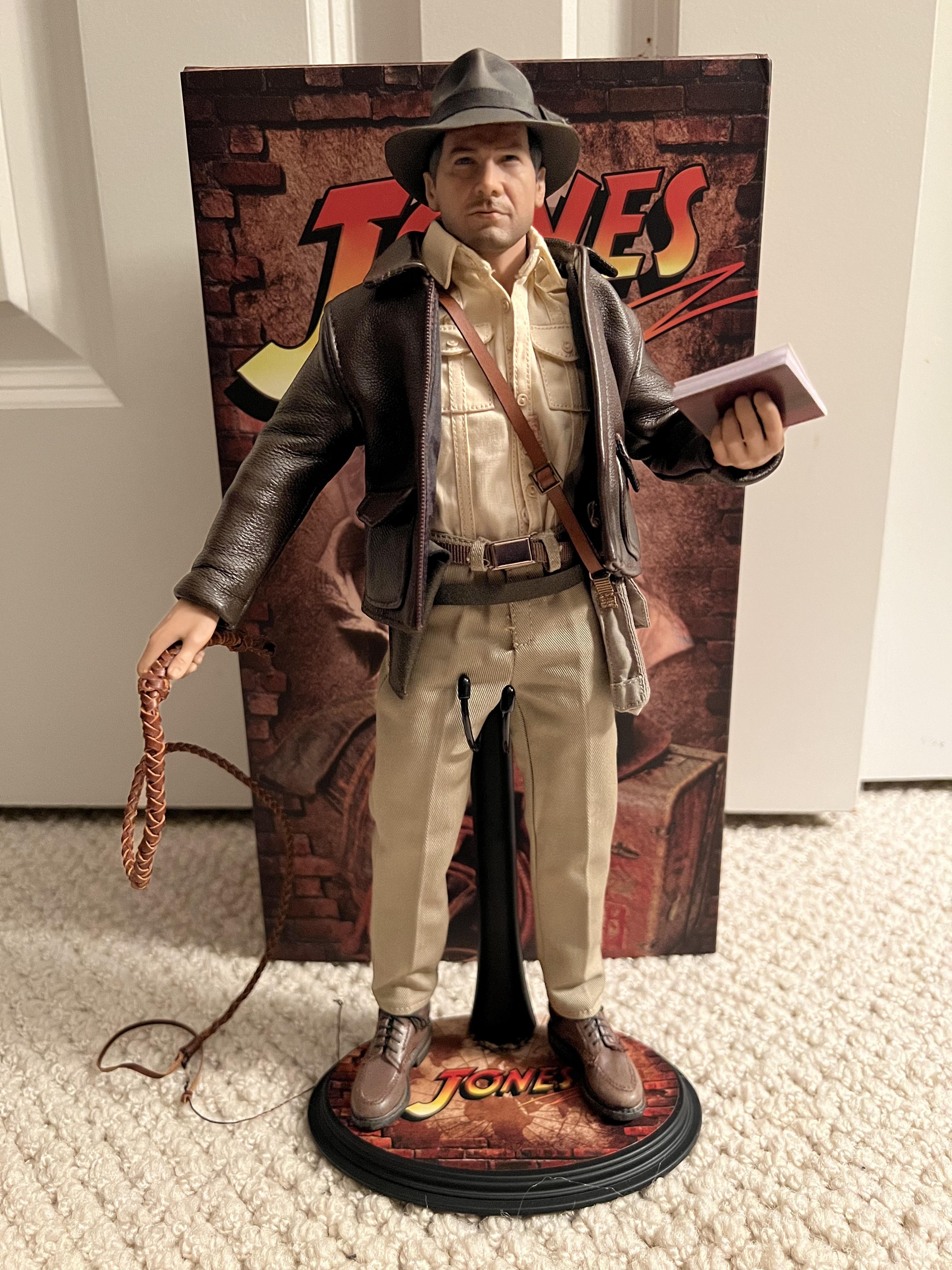 Finally got a Present Toys Indiana Jones. It’s an awesome figure! r
