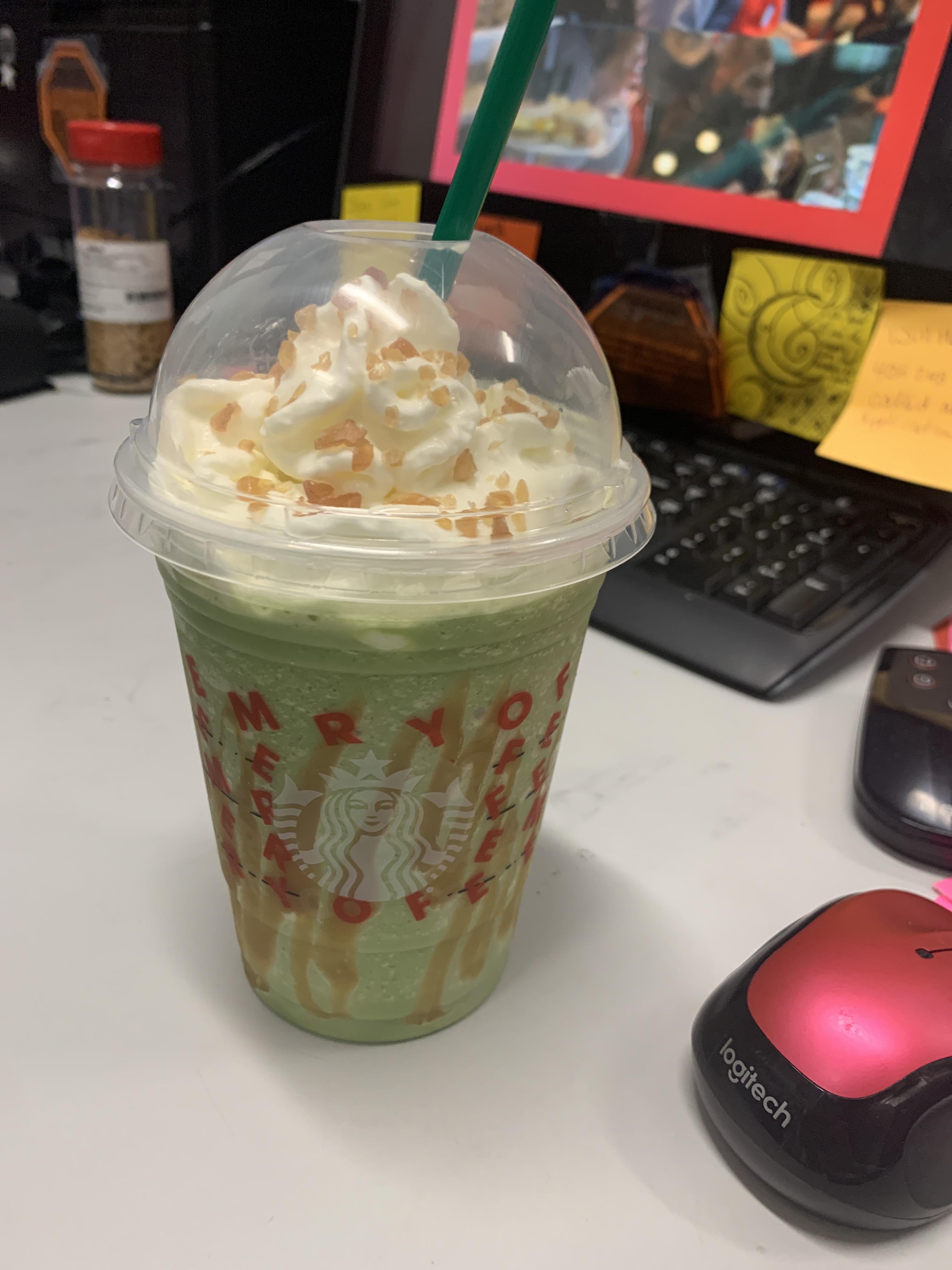 Baby Yoda (Matcha Grean Tea Frappuccino w/ caramel drizzle, classic