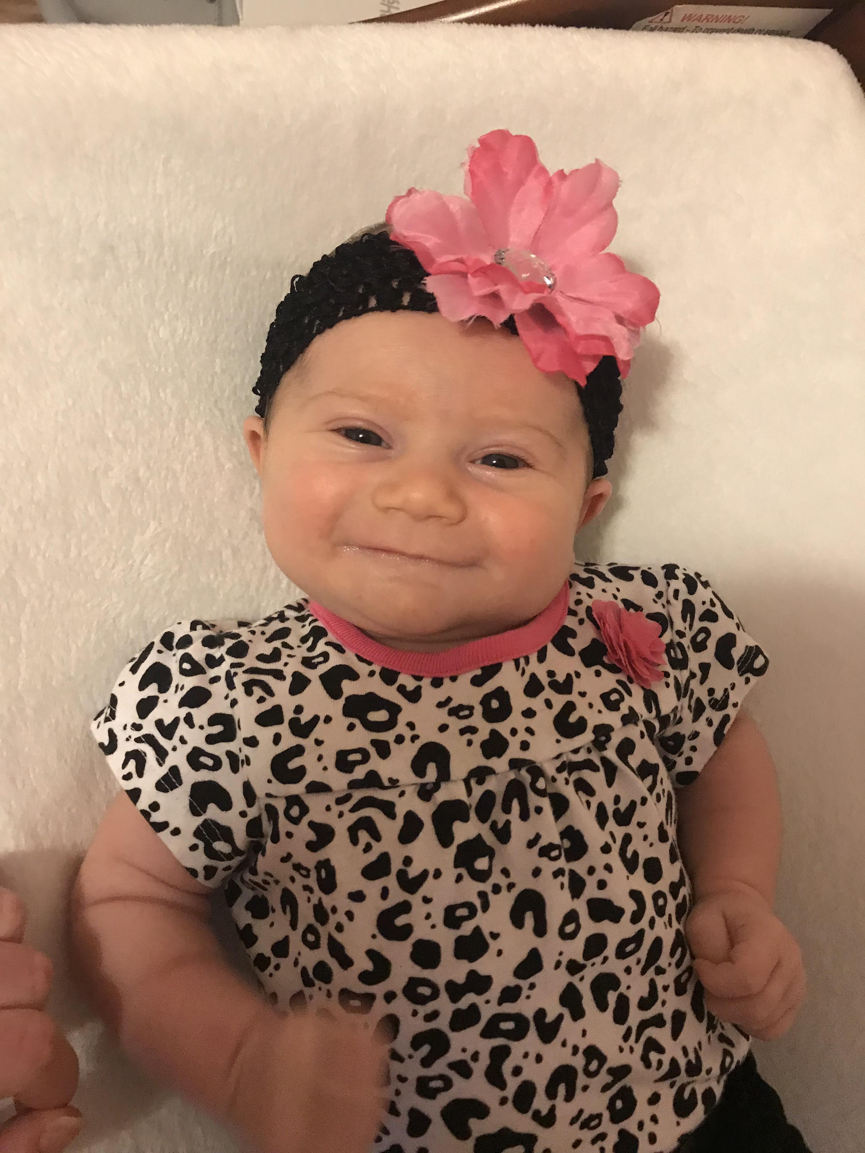 The happiest baby girl r/babies