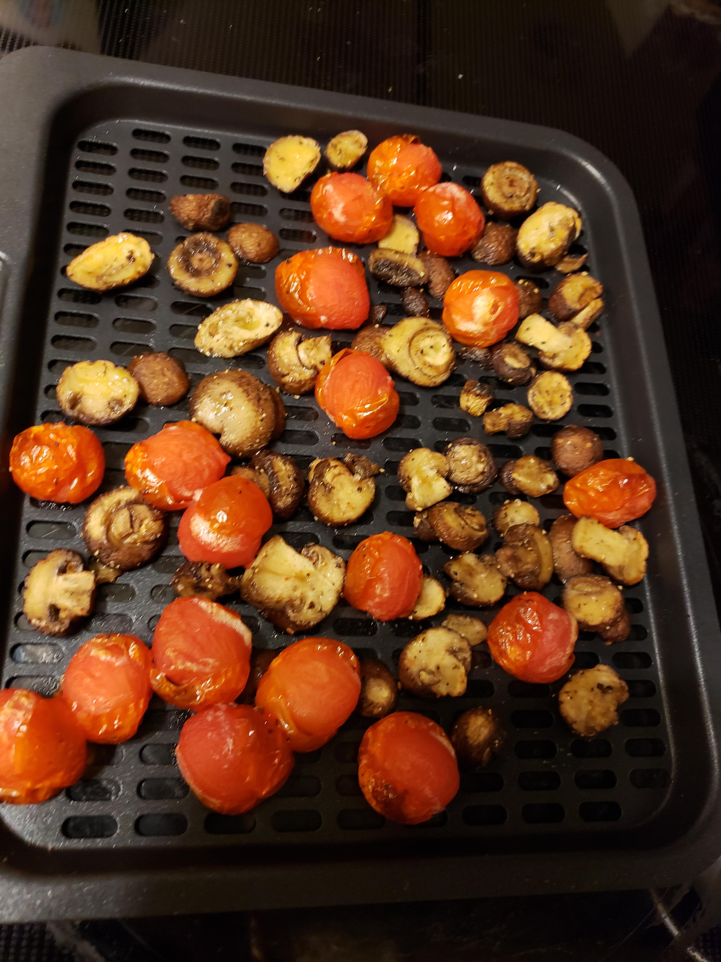 Mushrooms and tomatoes r/airfryer