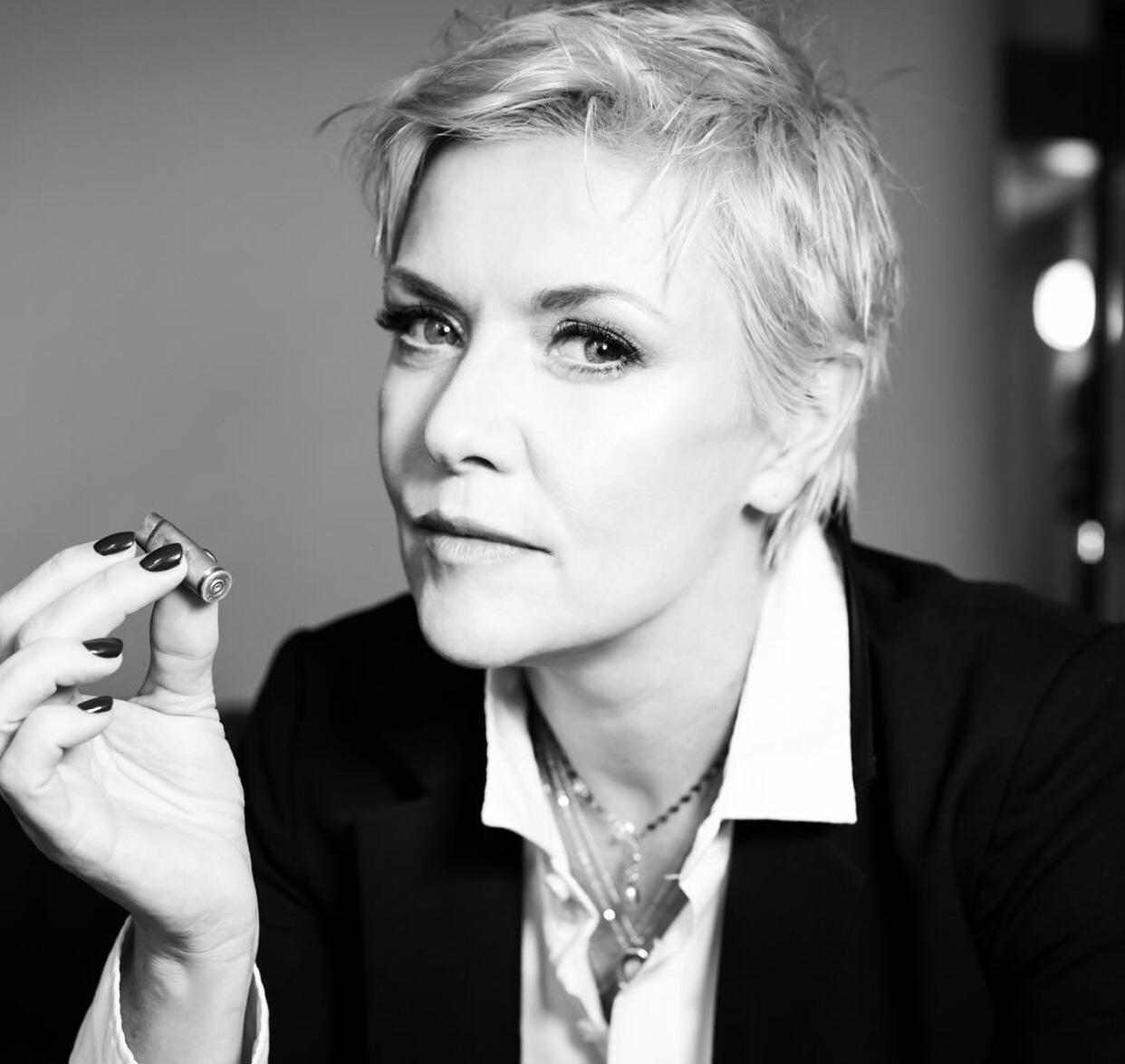 🔞Amanda Tapping of Amanda Tapping NUDE | | CelebrityNakeds.com