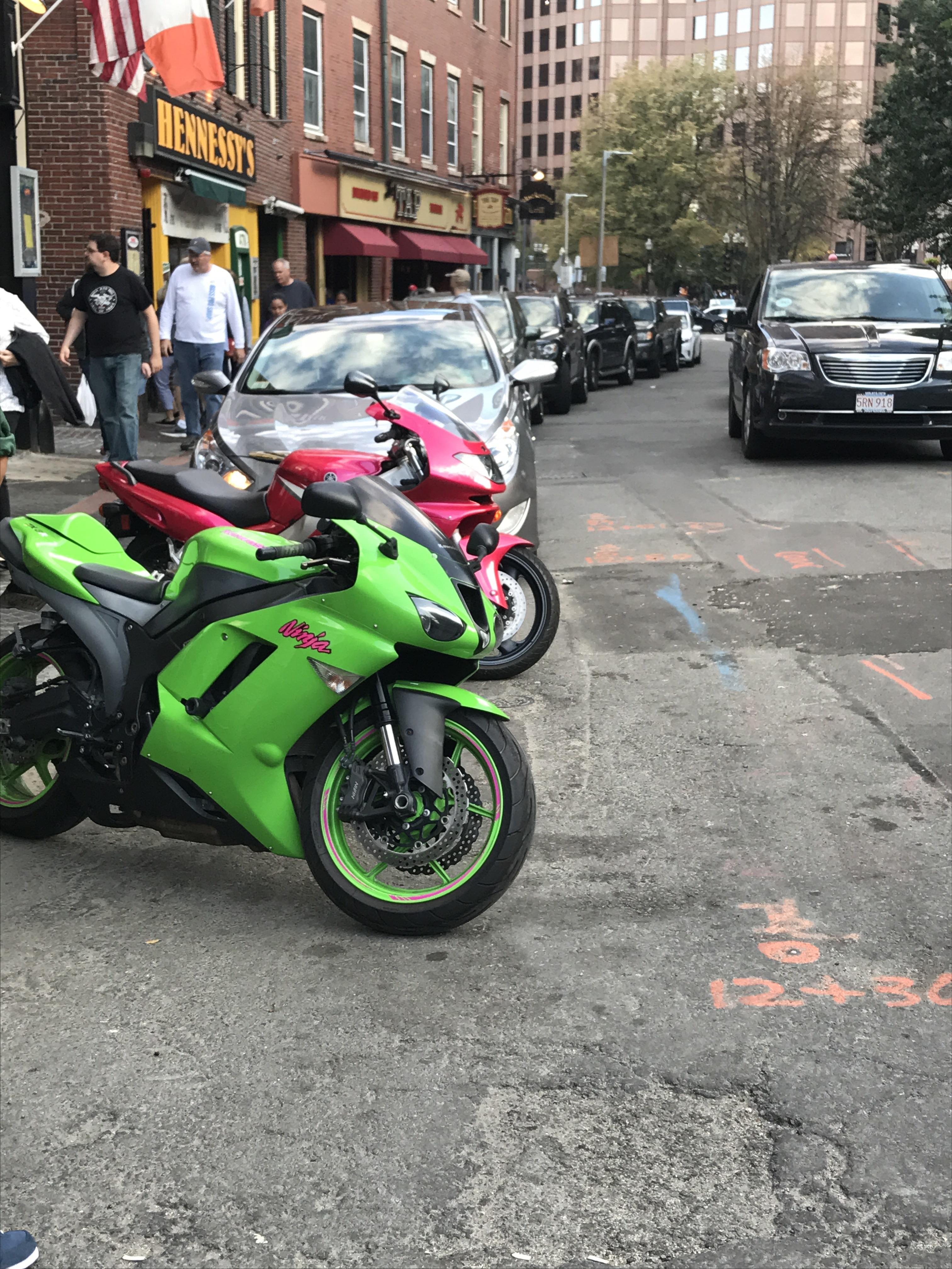 These motorcycles in Boston r/cosmoandwanda