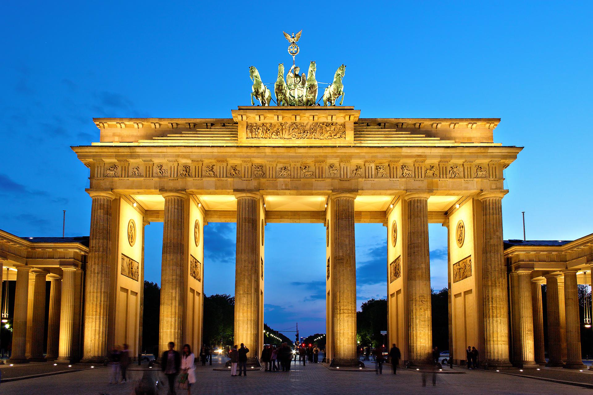The Brandenburg Gate is an 18thcentury neoclassical monument in Berlin