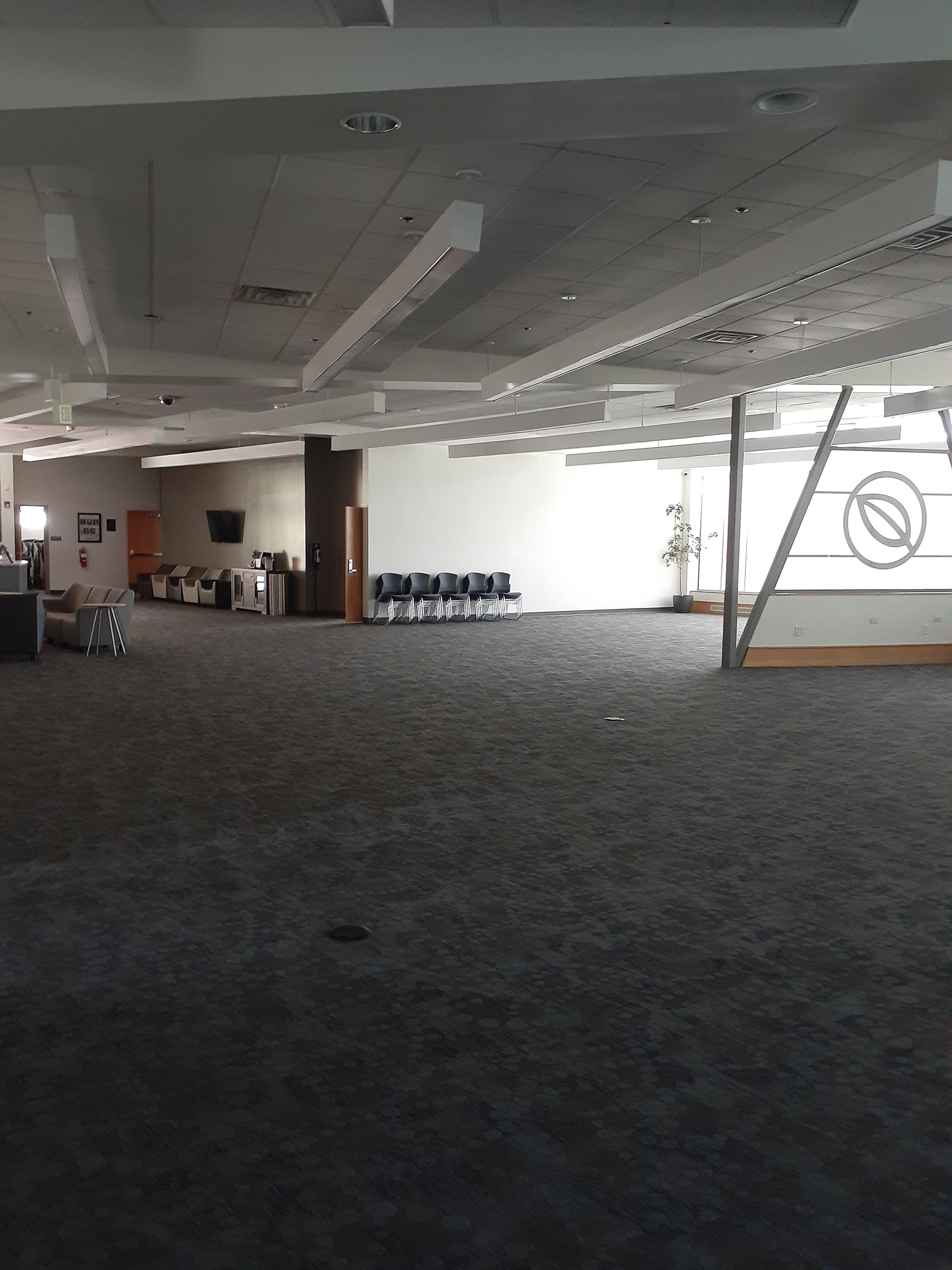 Taken at the "Lone Tree Hub" r/LiminalSpace