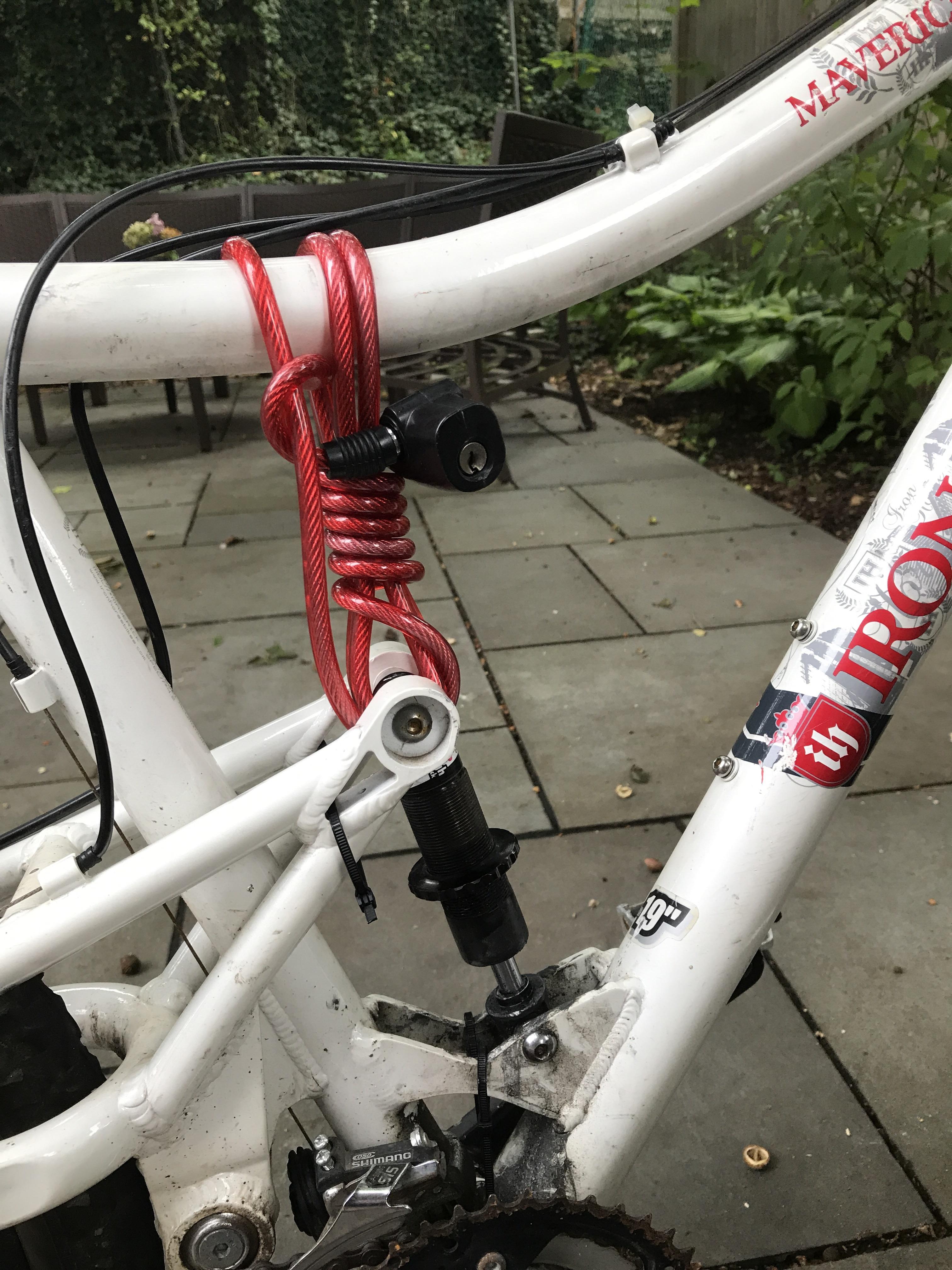 Bike suspension broke so I had to improvise r/redneckengineering