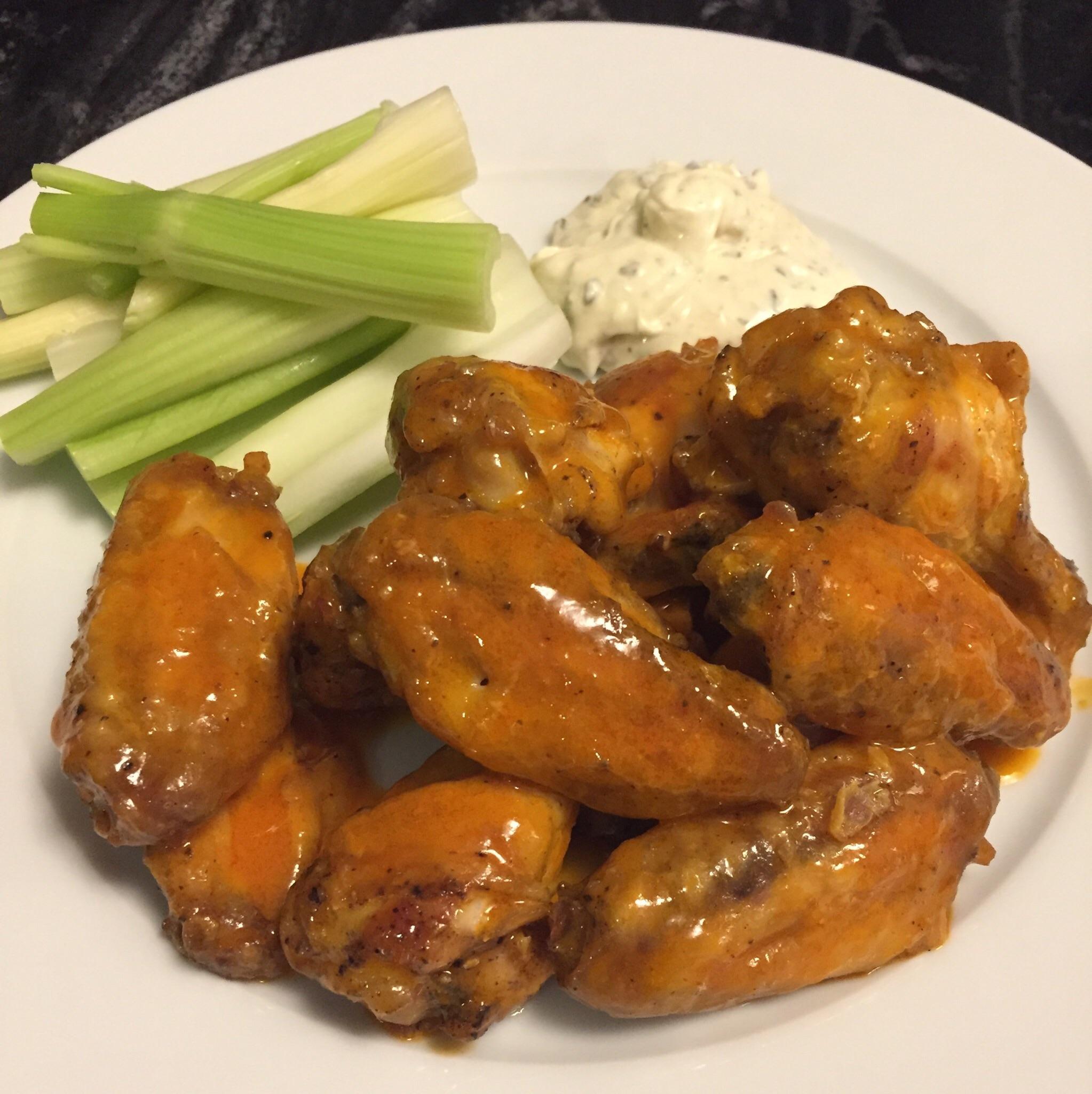 Extra Creamy Oven Baked Authentic Buffalo Chicken Wings r/ketorecipes