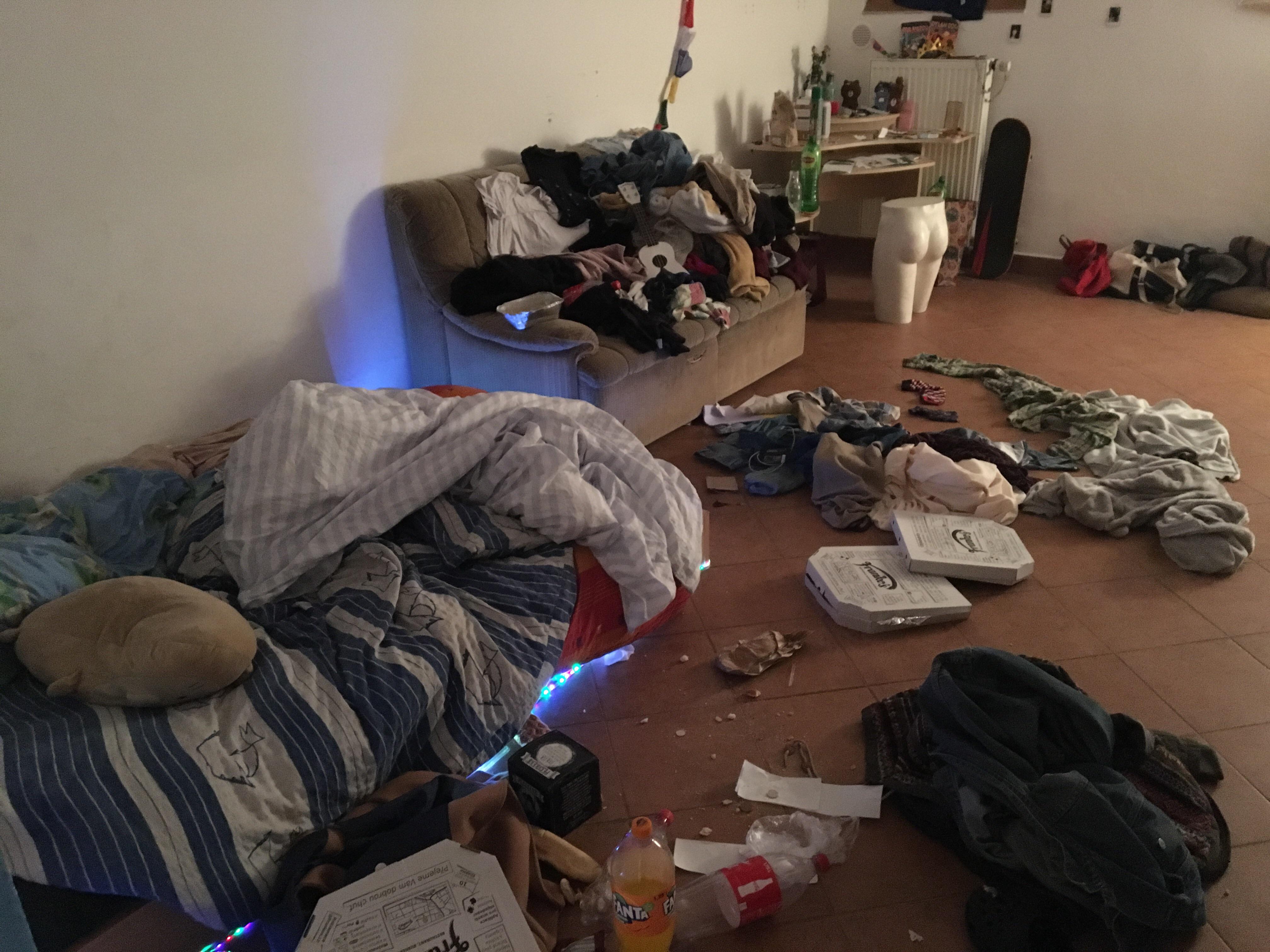 Just room in a crackhouse I recently visited... NeckbeardNests