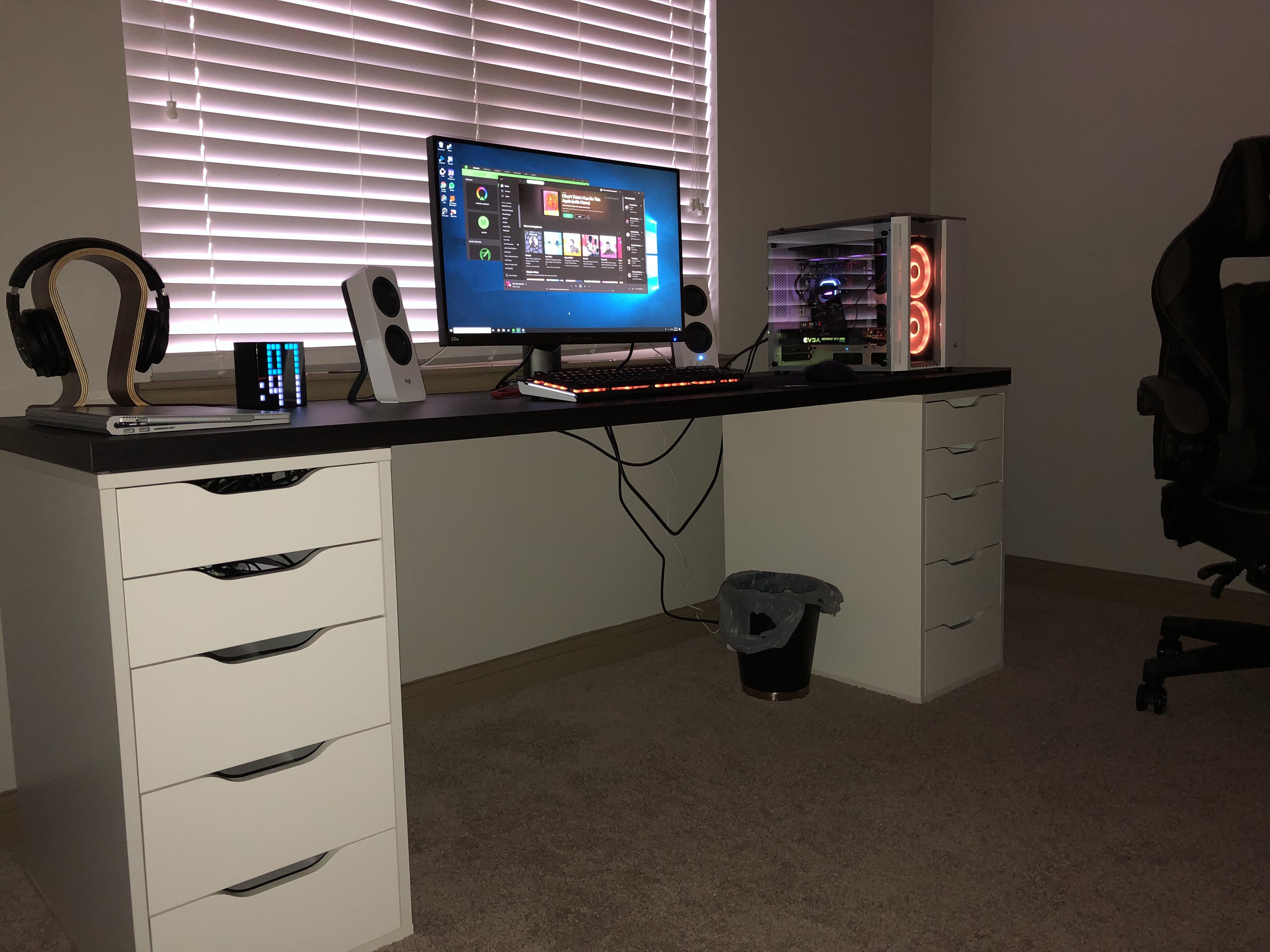 Just moved into my college apartment for grad school. Still need to