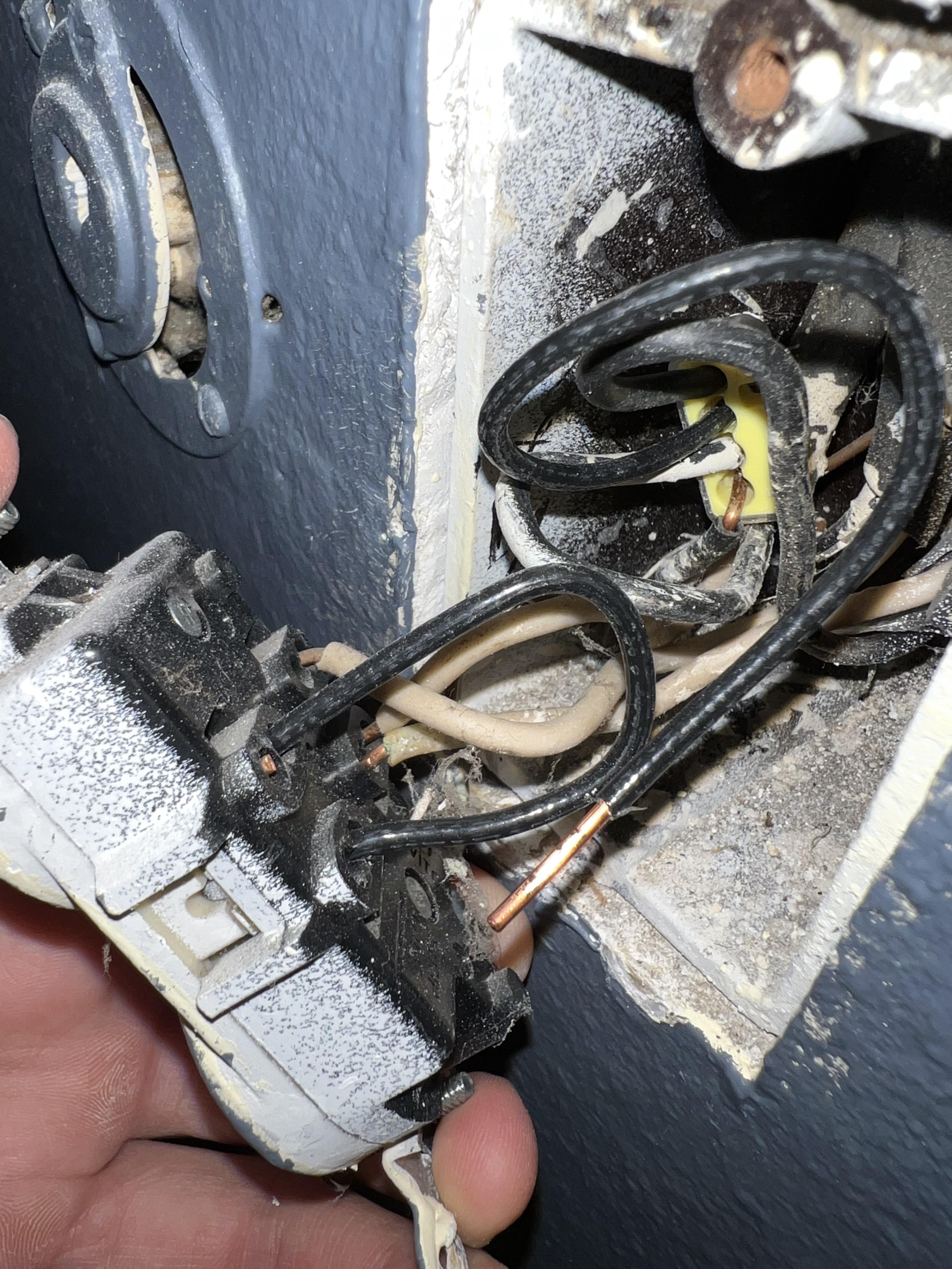 Is anyone familiar with they old backstab outlets? Why is that black