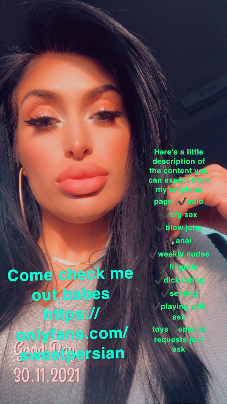 Persian brunette with with big titties and a nice ass 🍑Check the