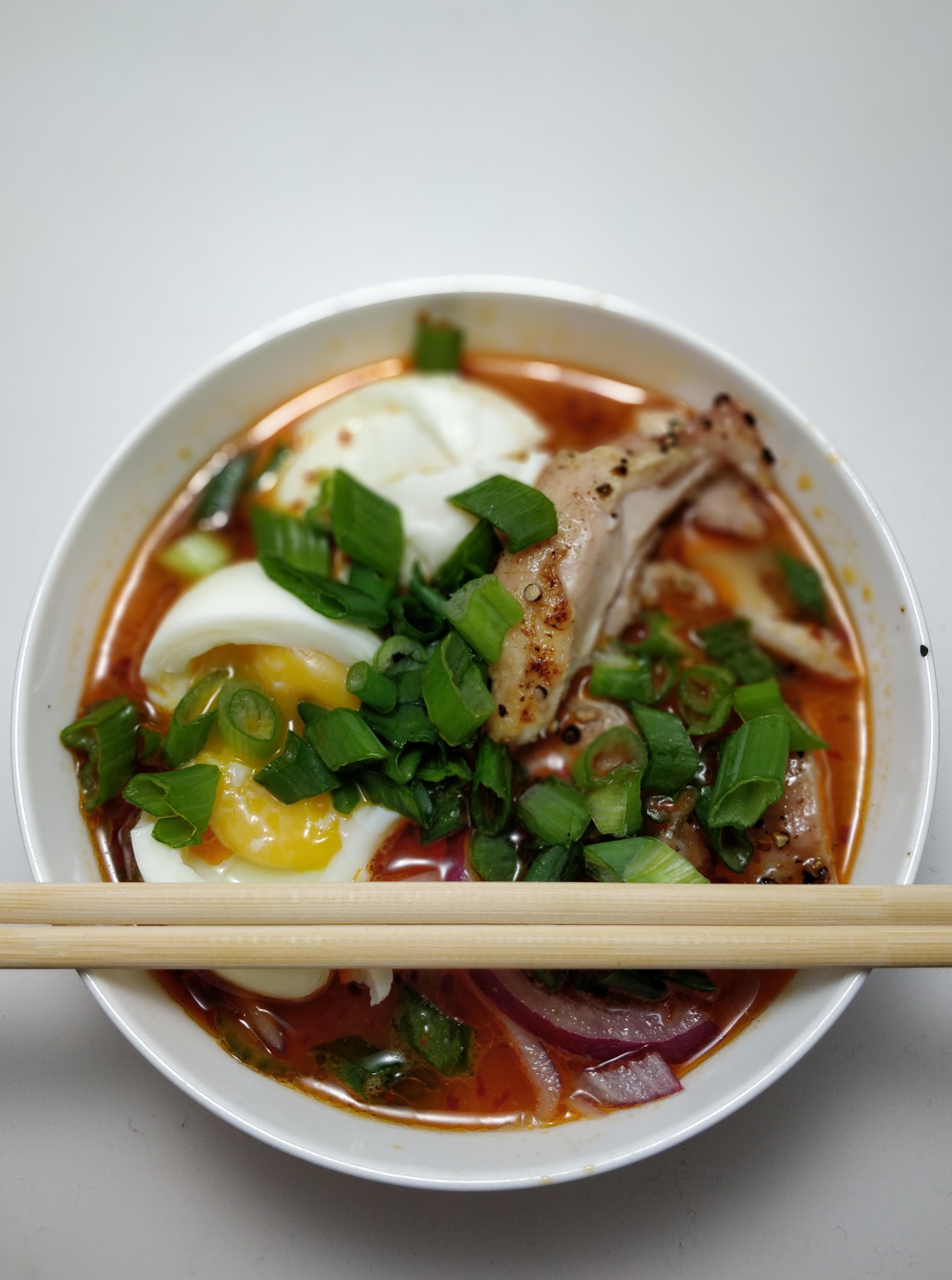 [Homemade] Spicy Chicken Dashi Ramen r/food