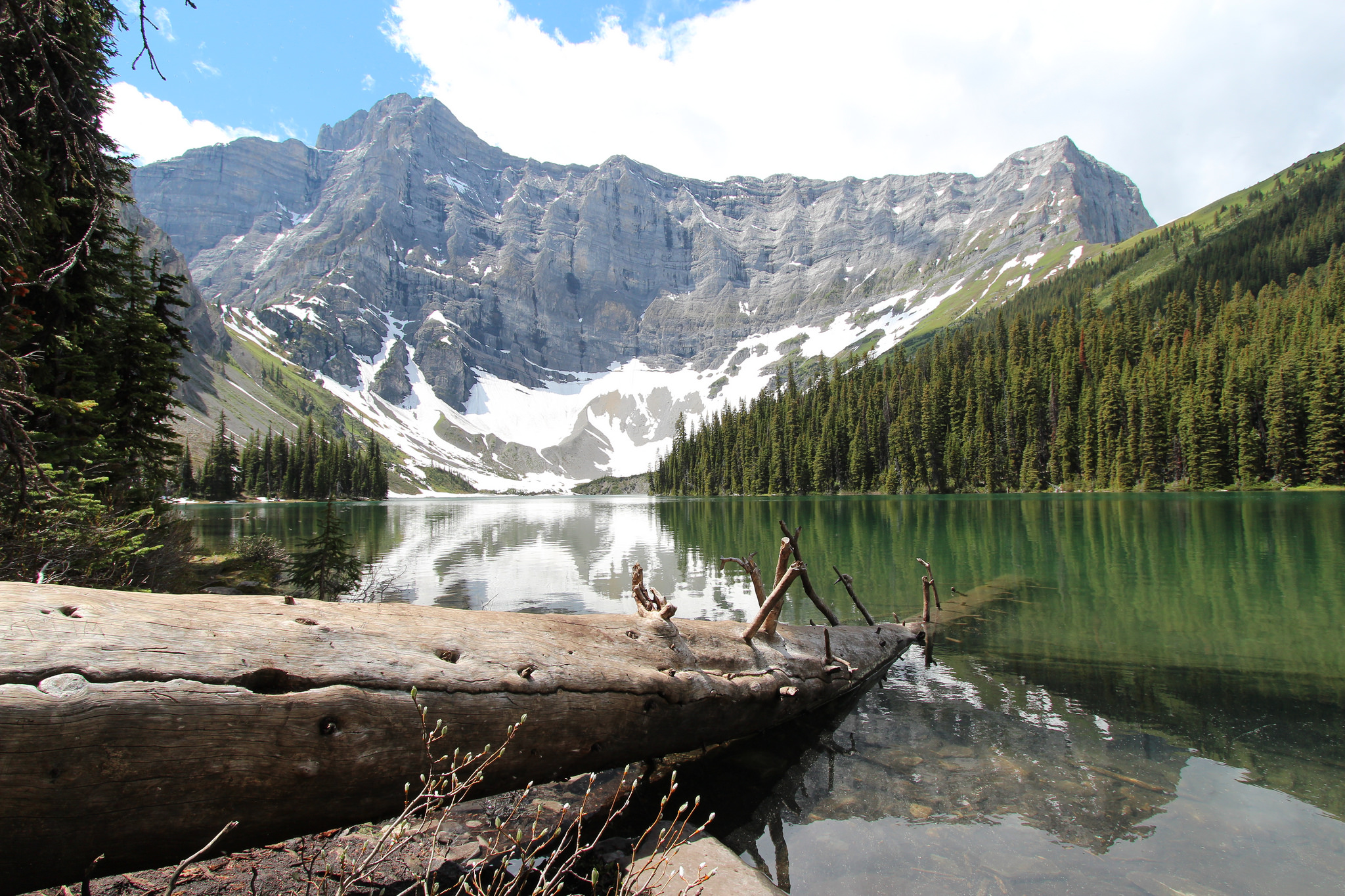 Rawson Lake, Canada [2048x1365] r/wallpapers