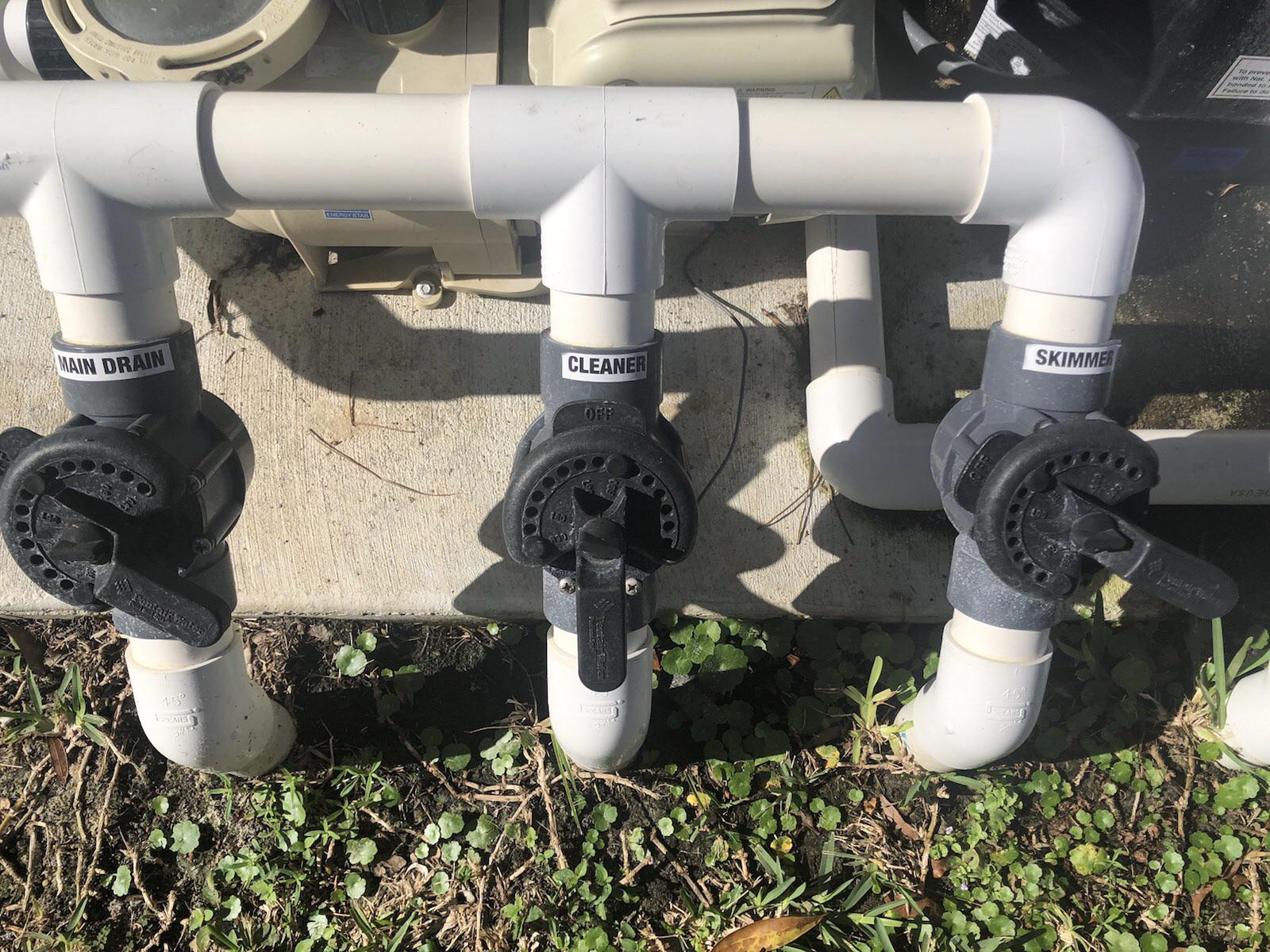 There's a vacuum hose valve on the side of the pool. Do I use the