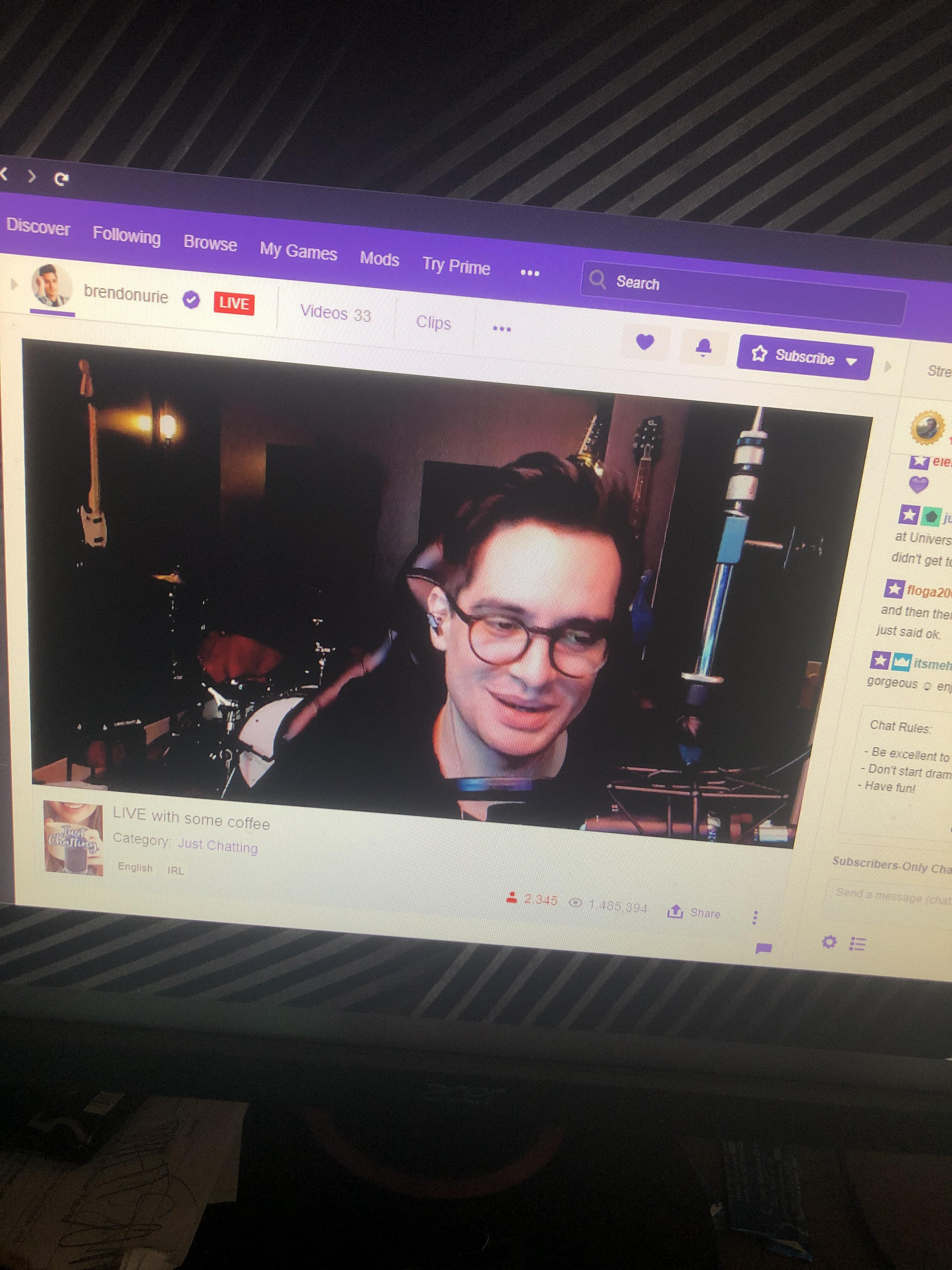 He’s steaming rn btw panicatthedisco