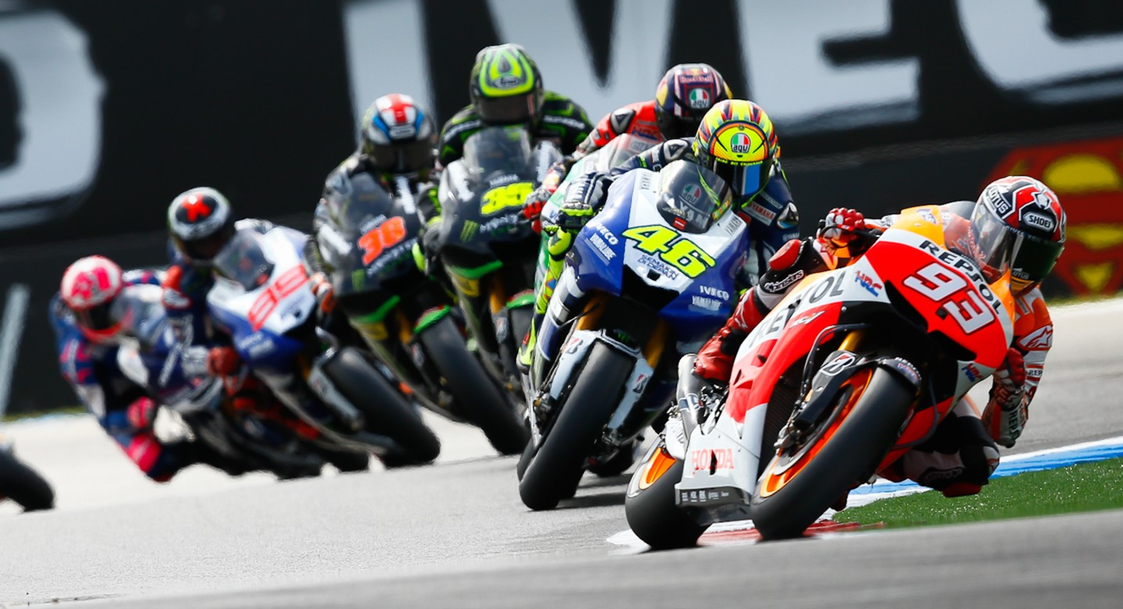 One of the most magnificent motorcycle racing photos ever taken? MotoGP