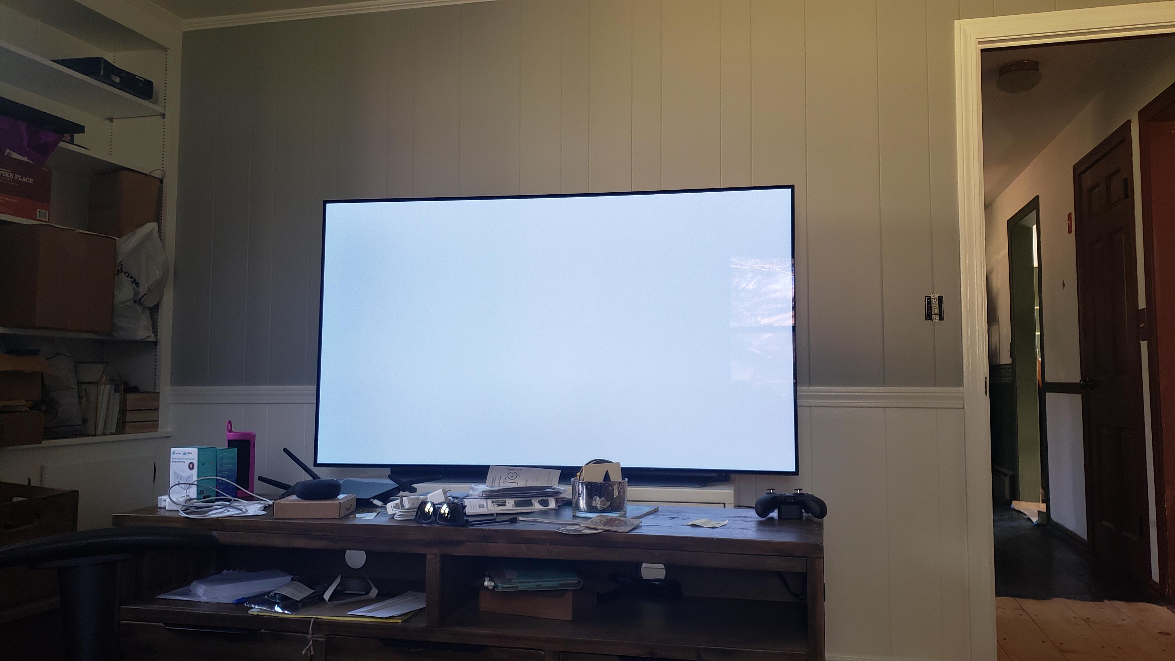 Any one else experience "snow" while watching YouTube TV on LG C1 with