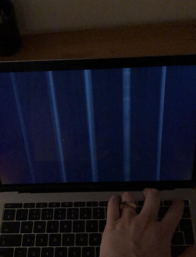 macbook pro screen shuts down r/macbookpro