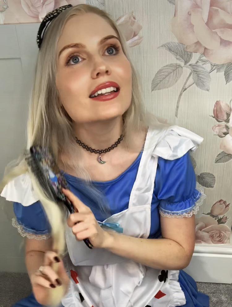 If I had a world of my own , everything would be nonsense 🥰 : r