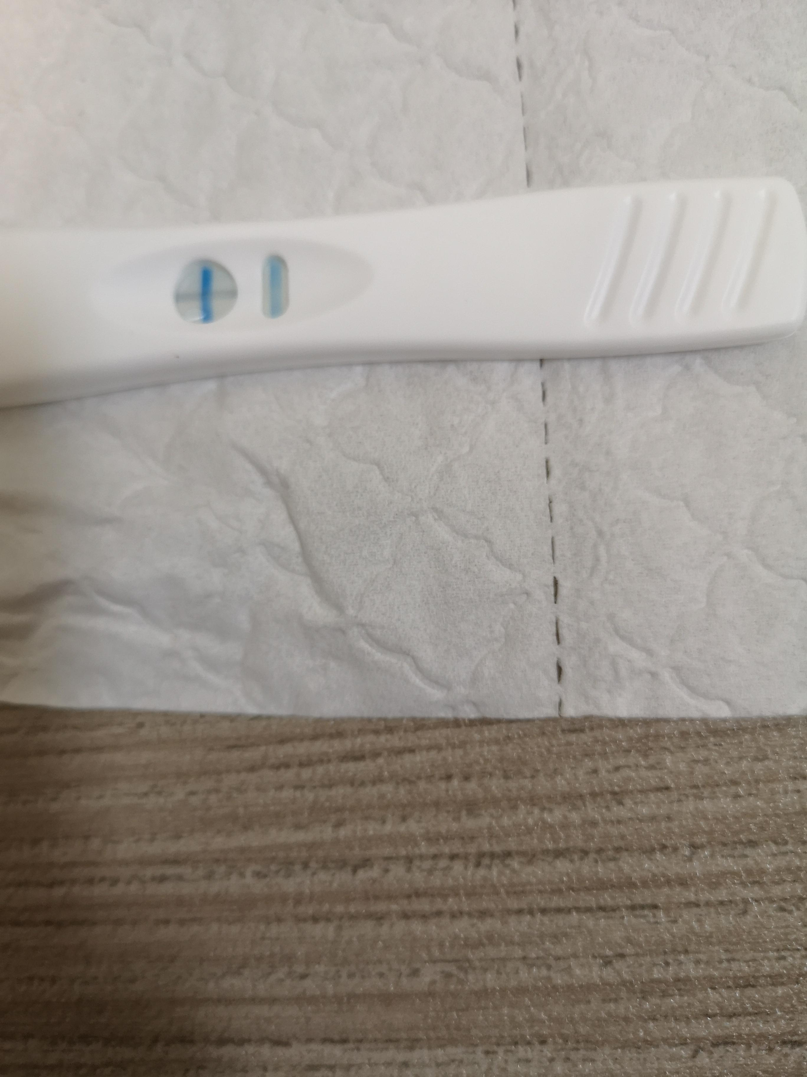 26DPO. Sainsburys pregnancy test. I think this is my dye stealer. Can I